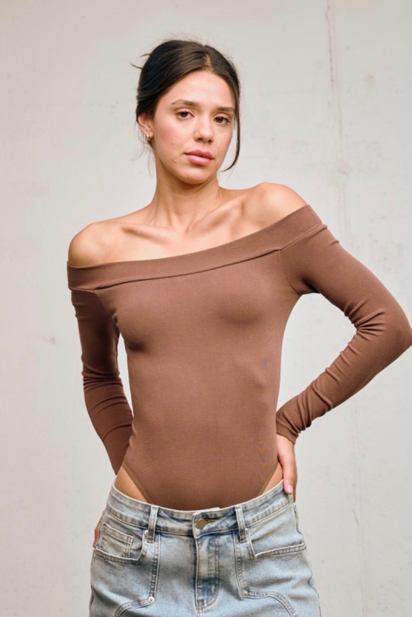 SOFIA OFF SHOULDER BODYSUIT
