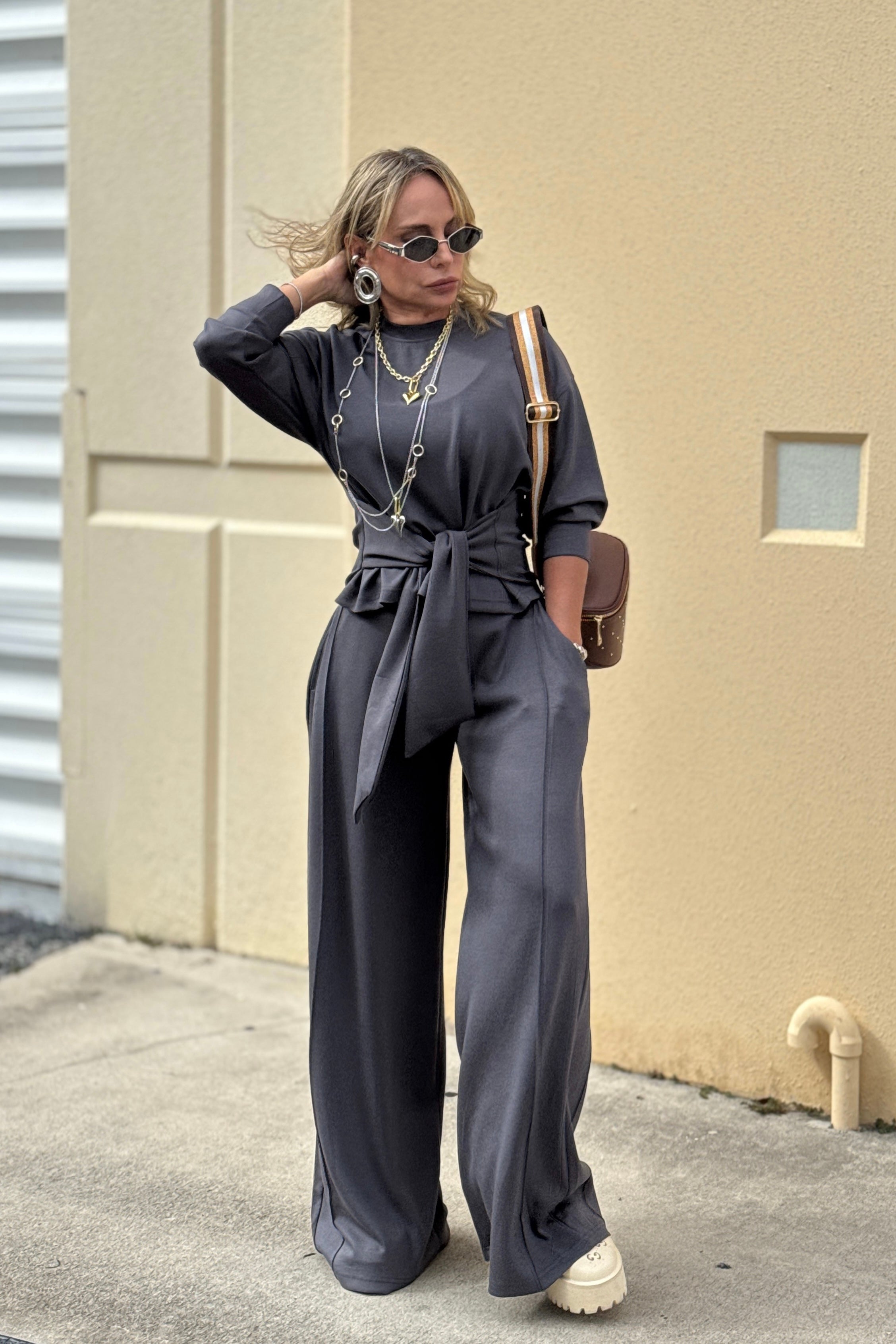 EXECUTIVE COMFY TWO PIECES SET
