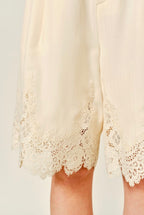 LACE BLOOM BERMUDAS
