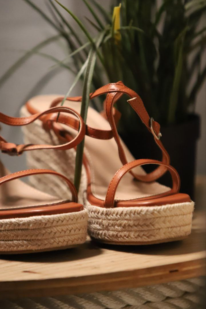 COMFY DAILY SHOES HEELS