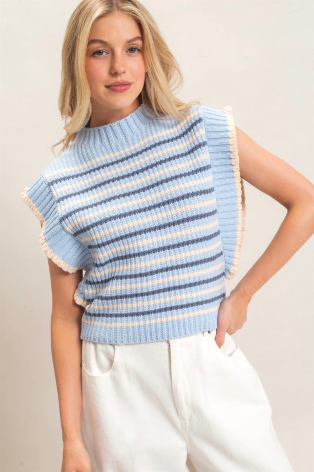 CONTRAST STRIPE KNIT VEST