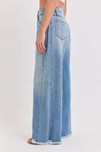 OLGA LIGHT DENIM JEAN