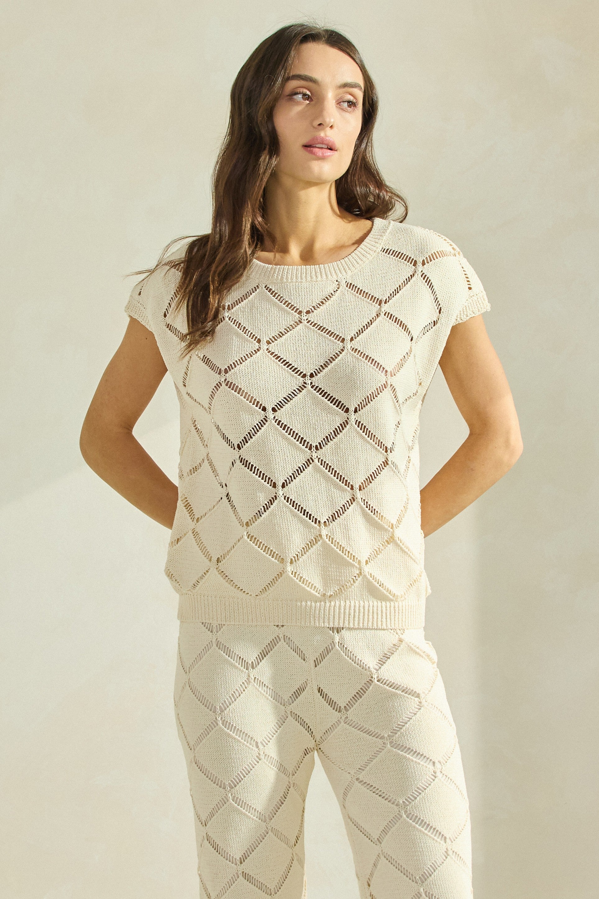 DIAMOND OPENWORK KNIT TOP BLOUSE