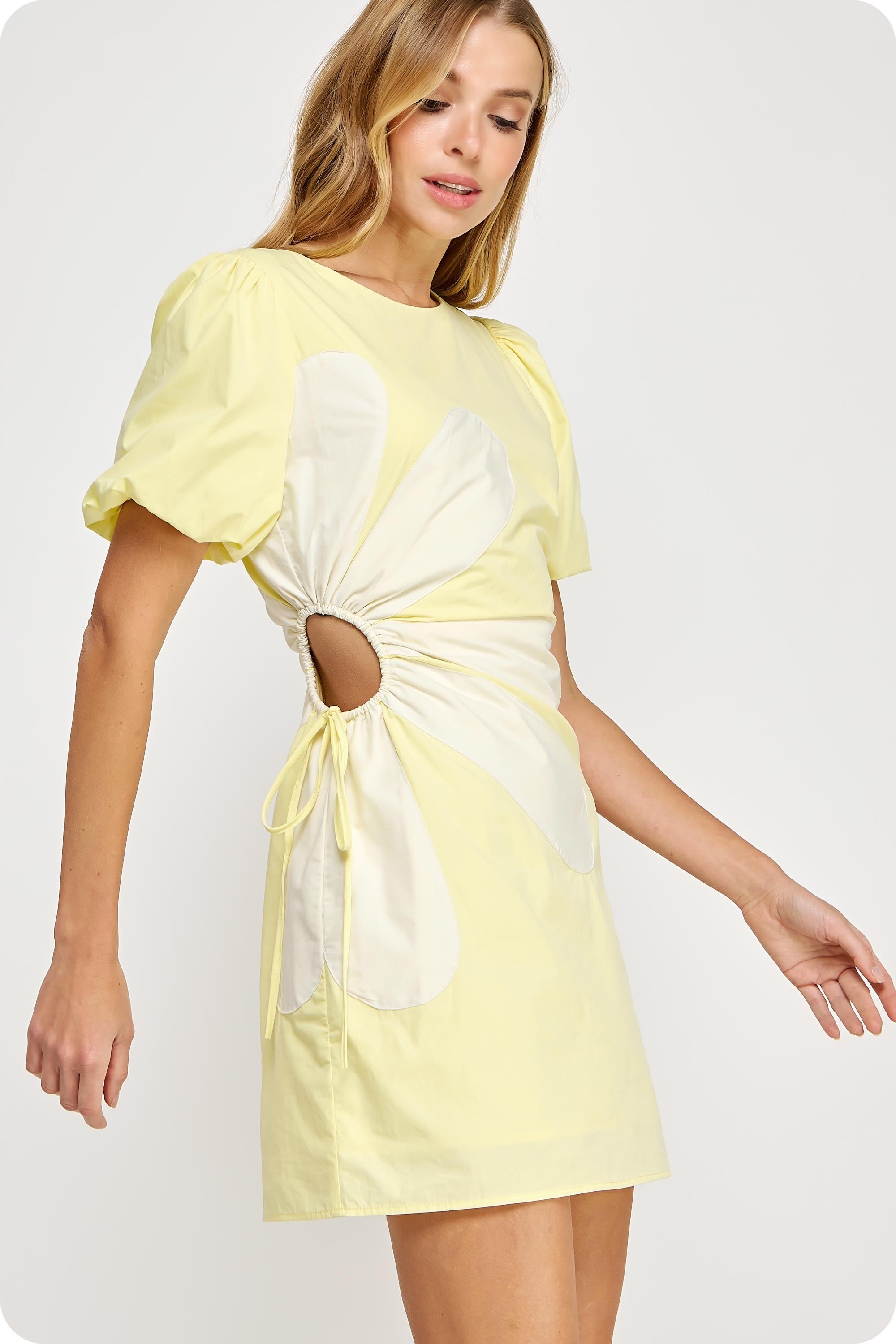 FLOWER DETAIL DRESS