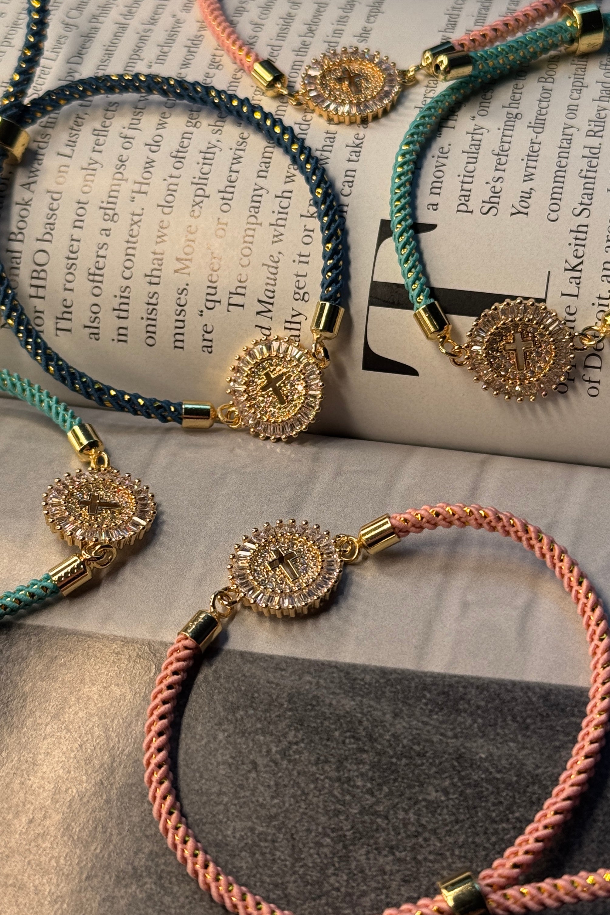 CRUZ COLORS BRACELET