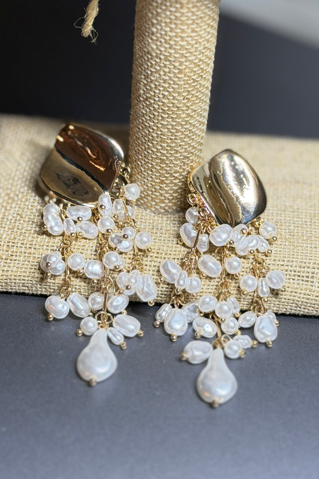 BEAUTY FALLS EARRINGS