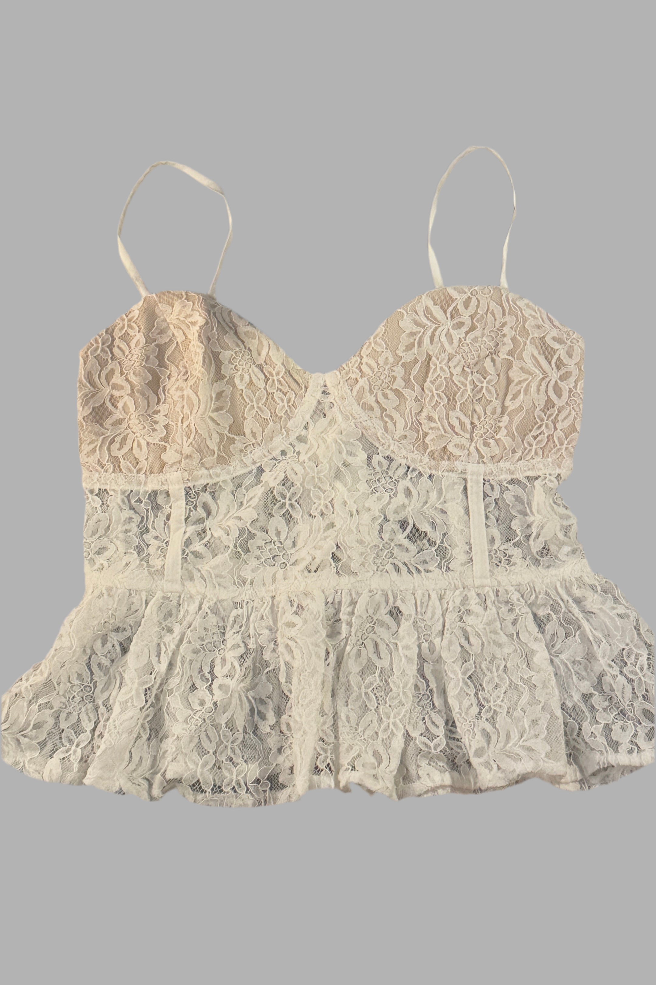 CUTEST ENCAJE TOP