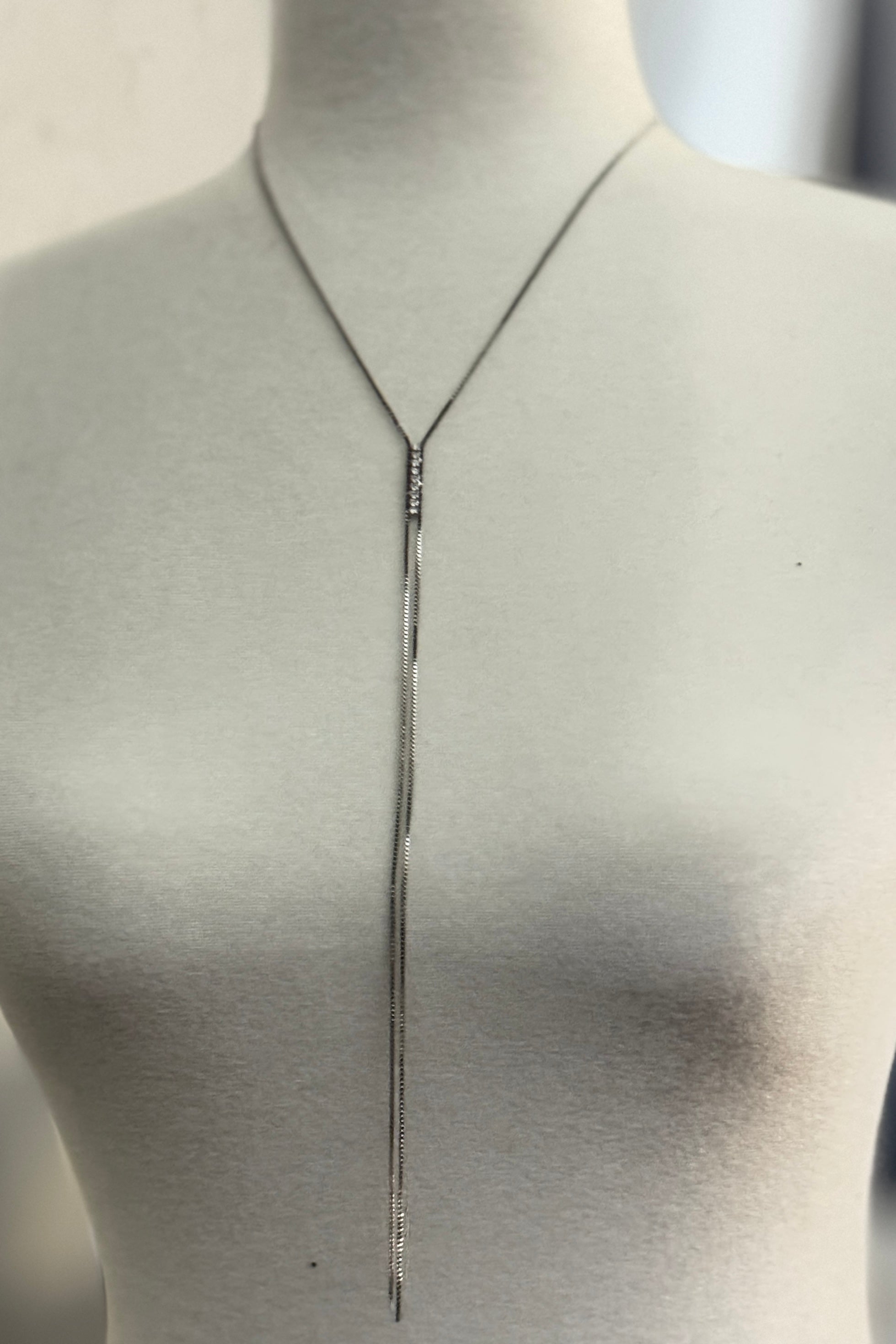 RENATTA LONG NECKLACE