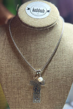 SOLO DIOS BASTA NECKLACE