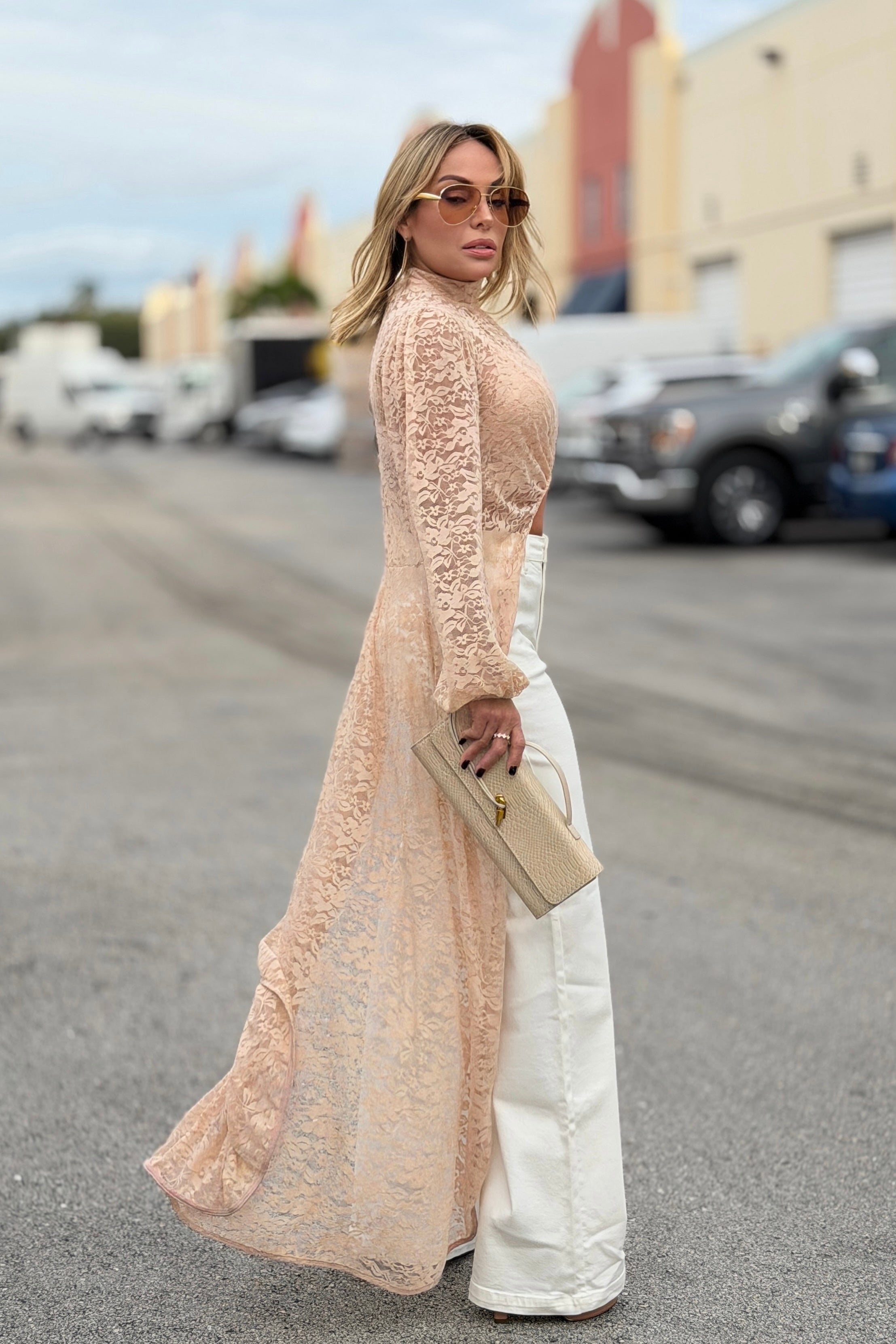 BRITANNY SIRENS ENCAJE BLOUSE