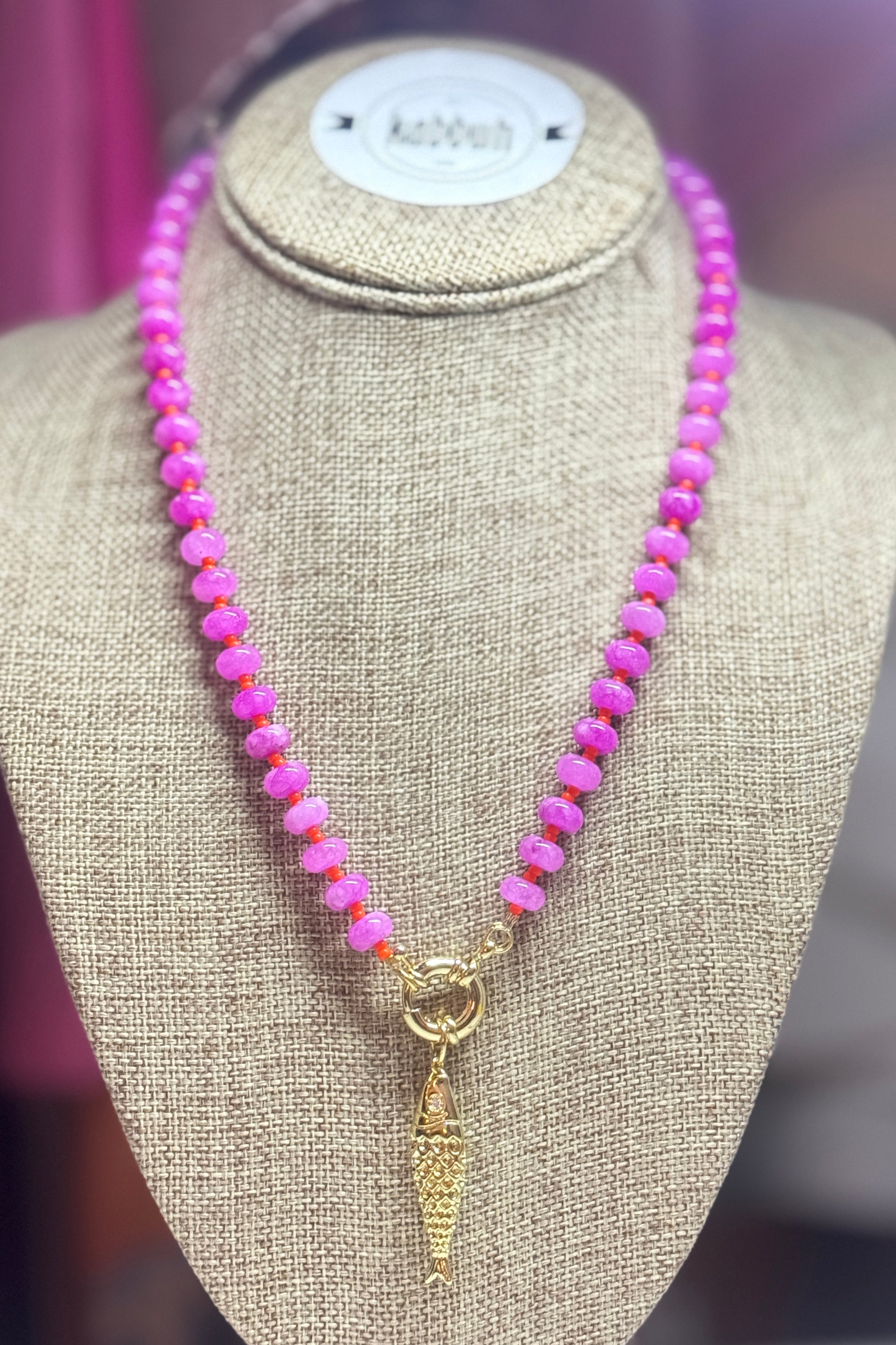 BEADS PINK NECKLACE