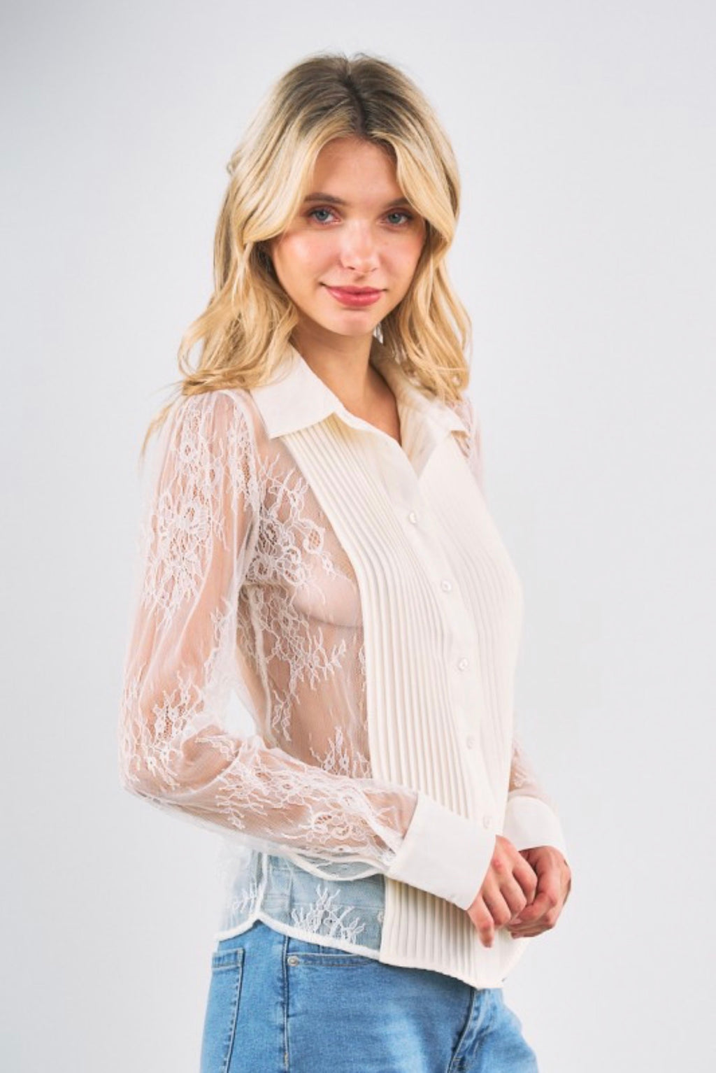 LACE PANEL PLEATED SHIRT