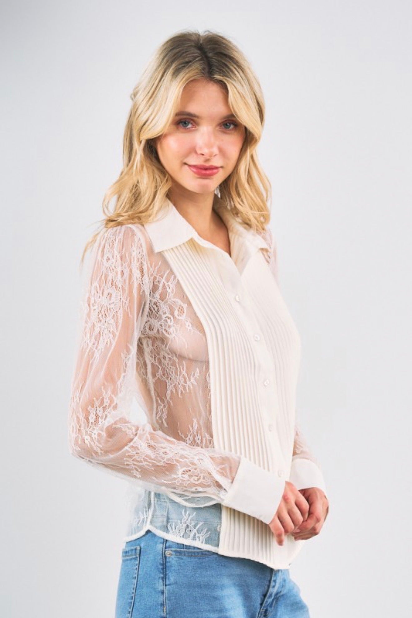 LACE PANEL PLEATED SHIRT