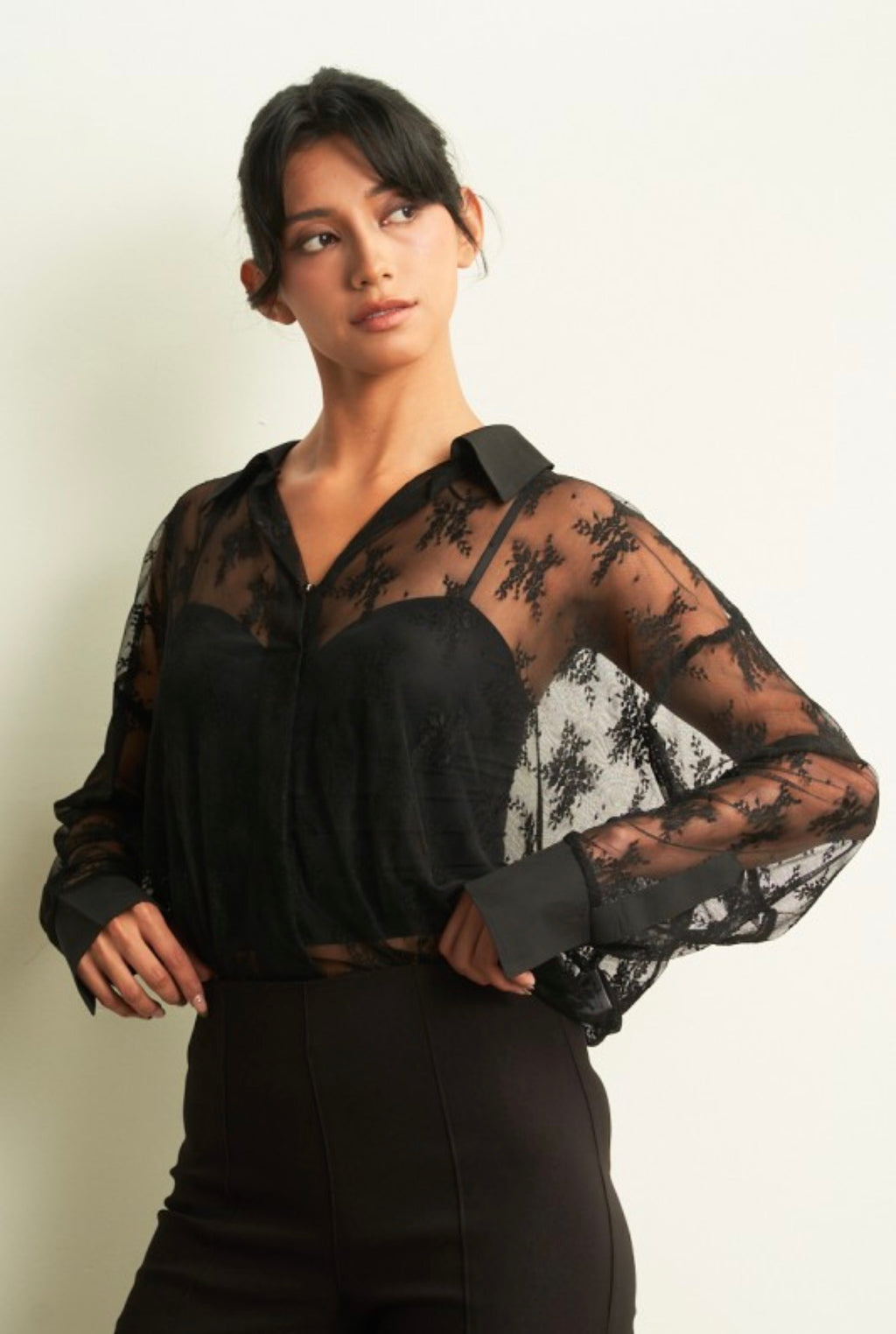 LACE ALLURE BODYSUIT