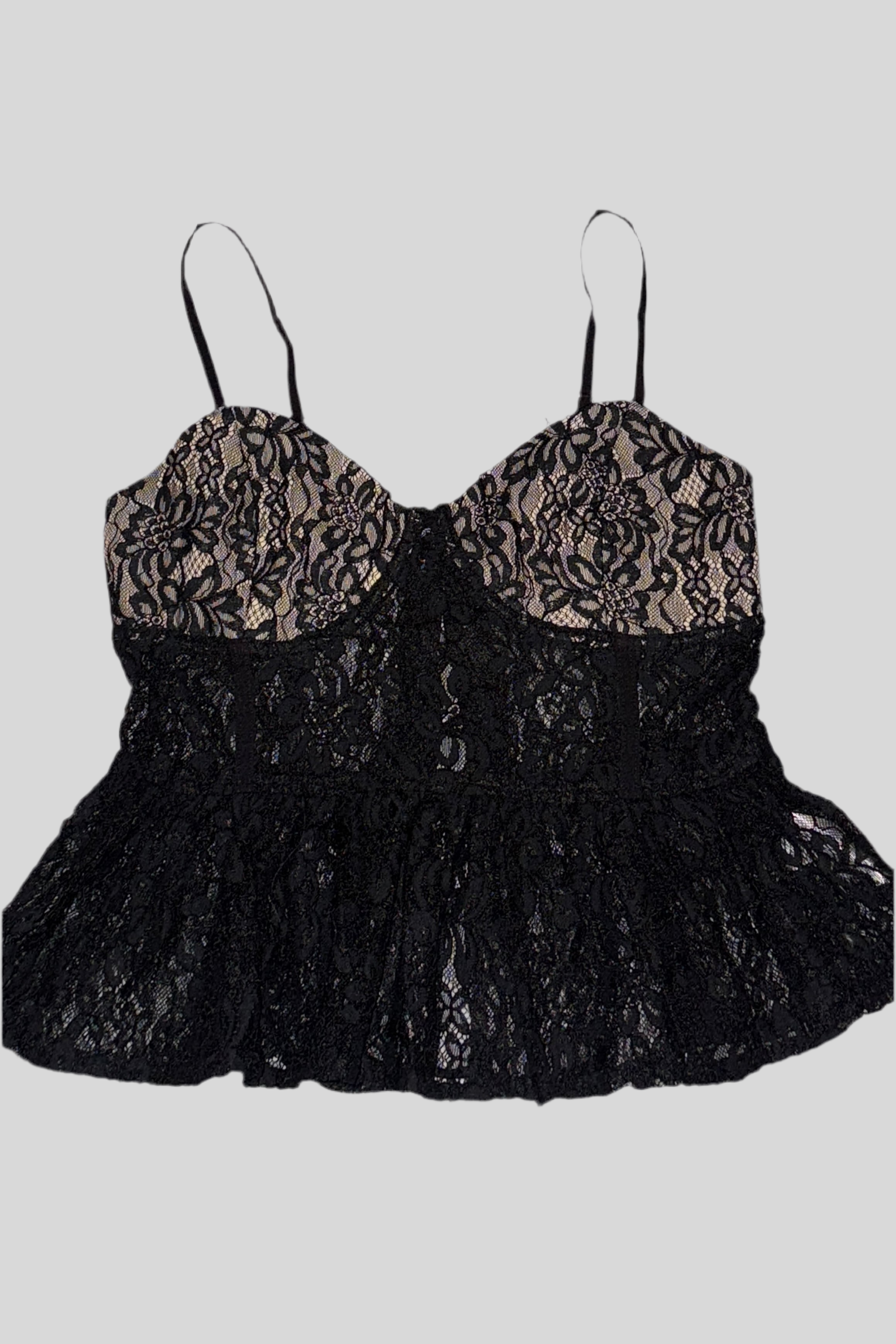 CUTEST ENCAJE TOP