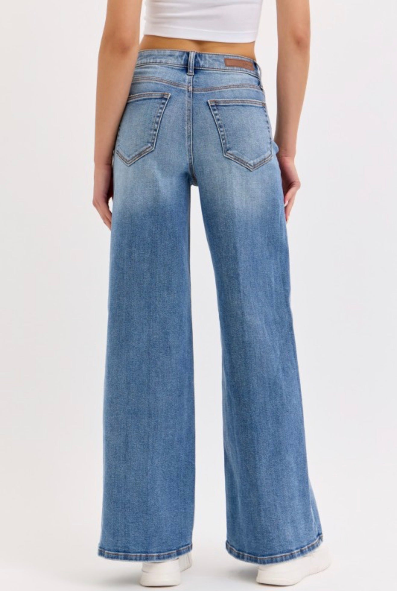 HIGH RISE WIDE LEG JEANS