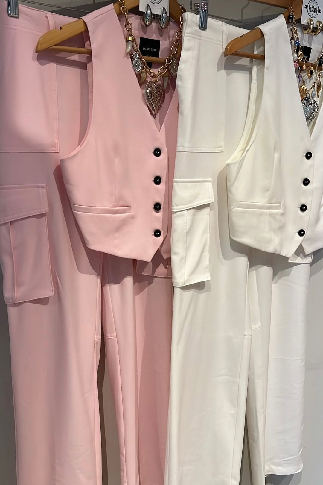 LAURA TWO PIECES SET