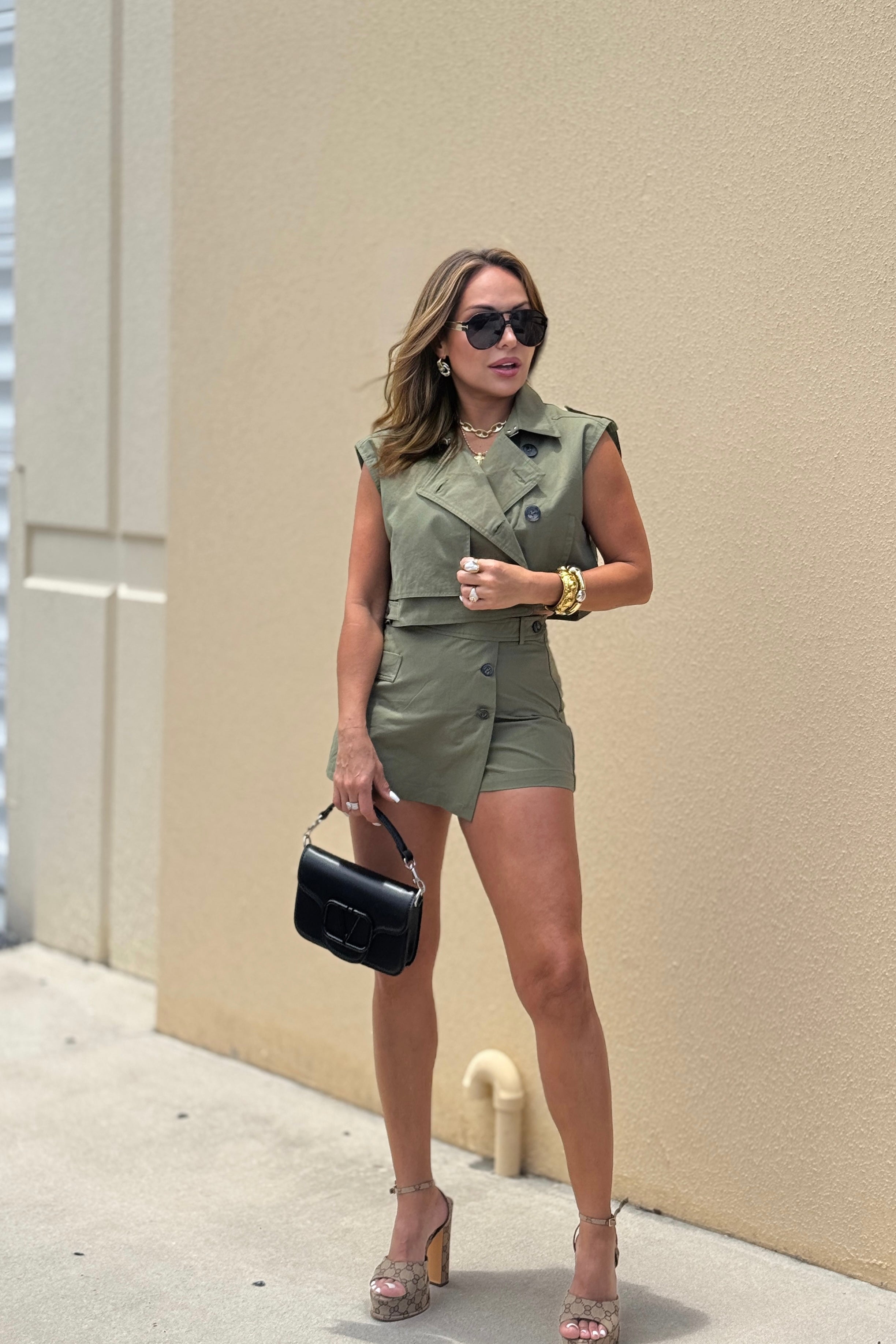 PAMELA BUTTON SHORT