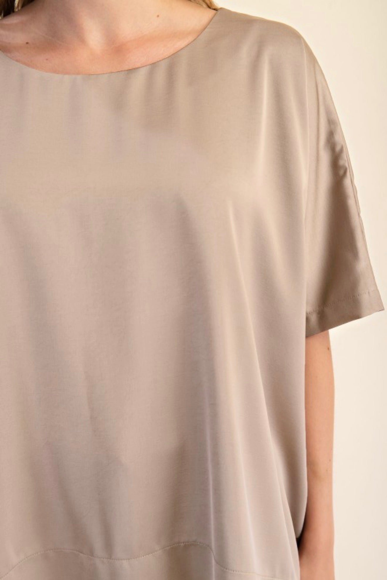 OVERSIZED SATIN BLOUSE