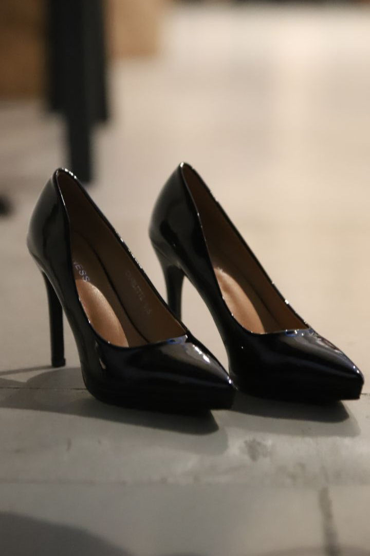 PERFECT CLASSIC SHOES HEELS