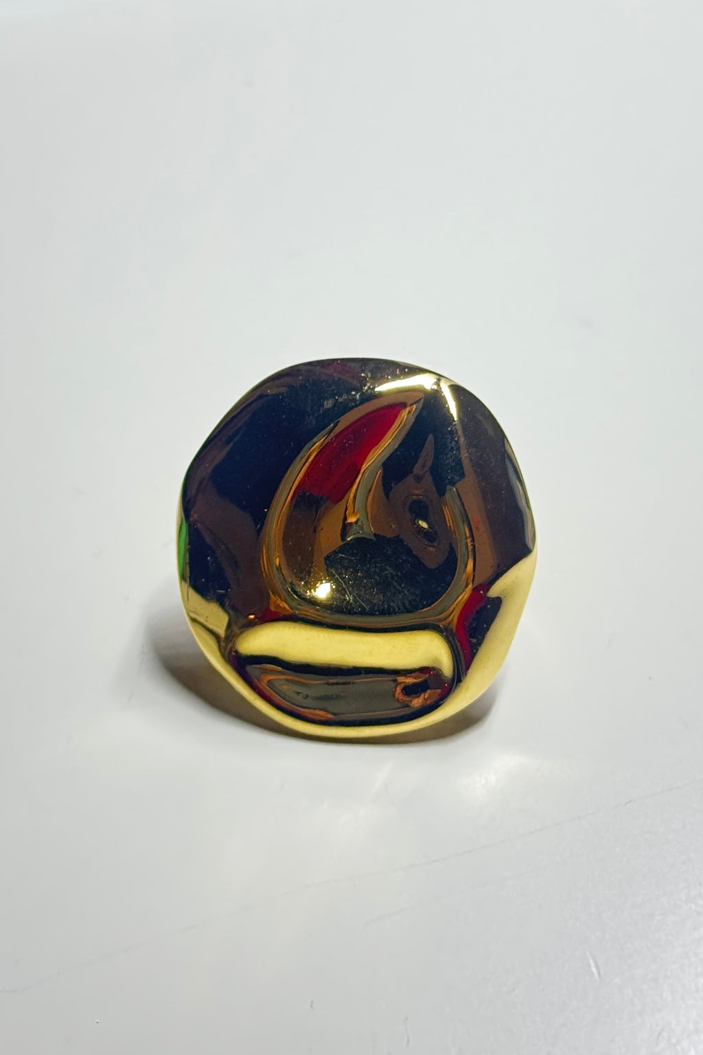 CIRCLE ABSTRACT GOLD RING