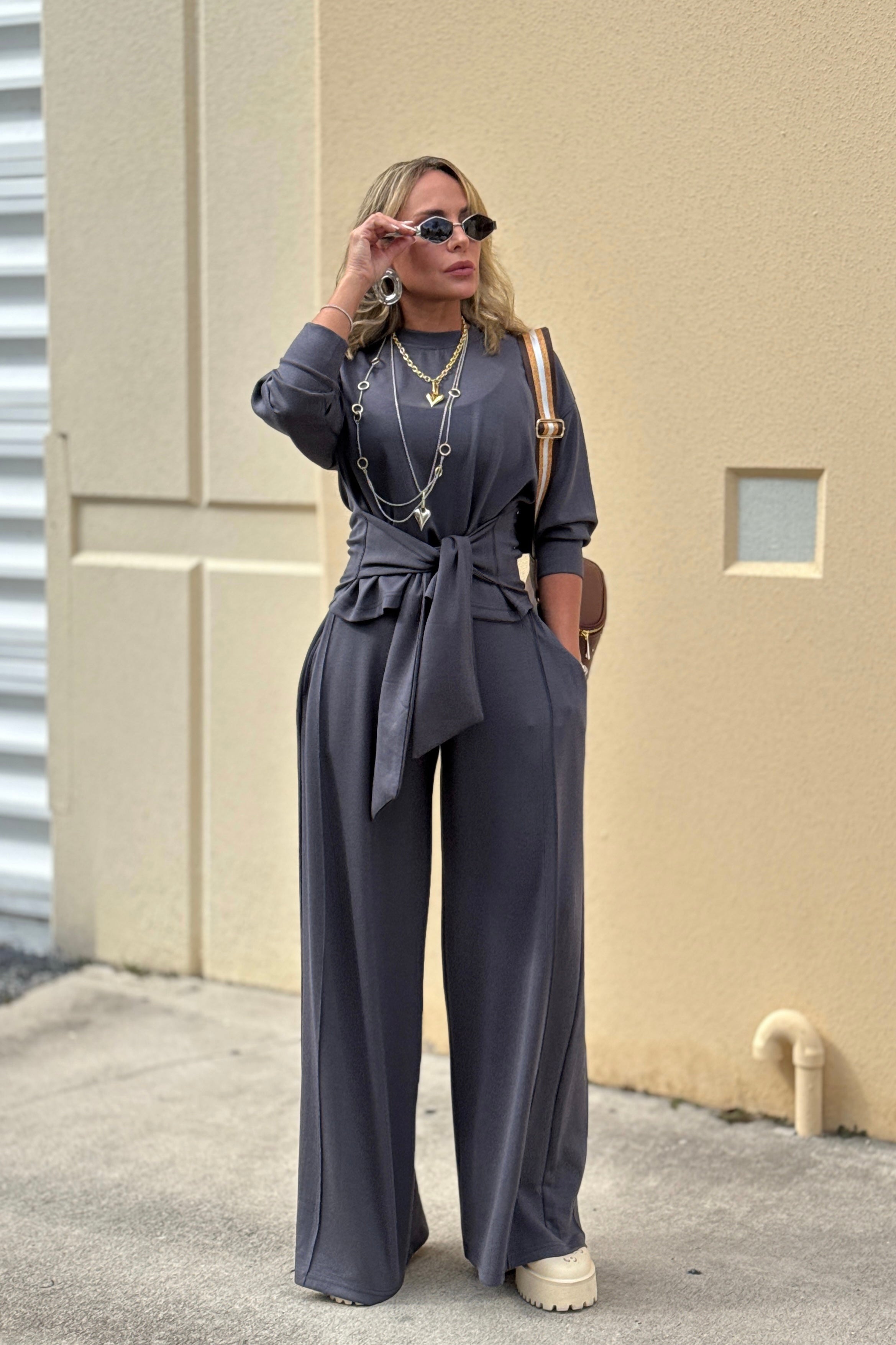 EXECUTIVE COMFY TWO PIECES SET