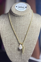 FISH AND PEARL ABSTRACT NECKLACE