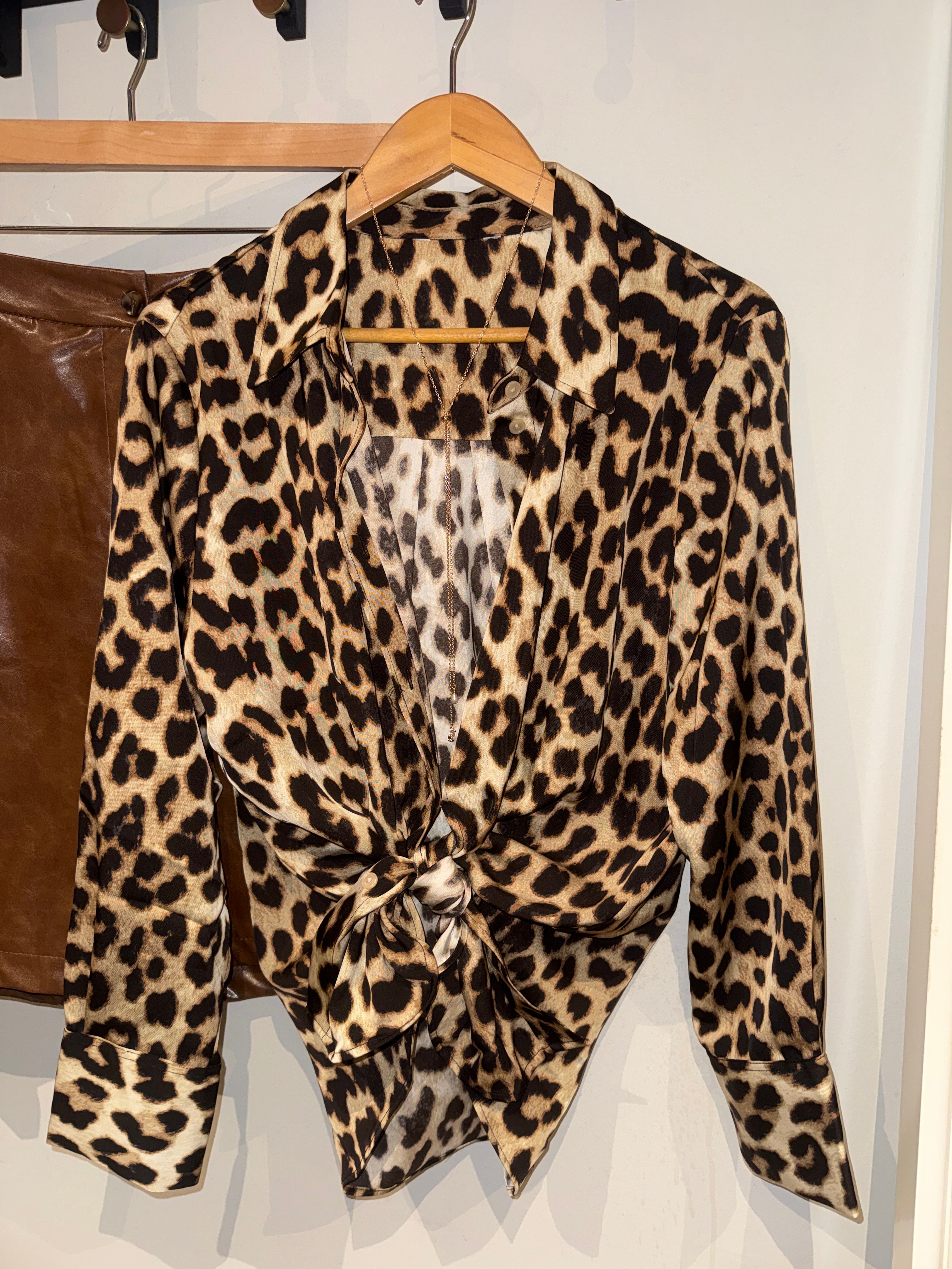ANIMAL PRINT SHIRT BLOUSE