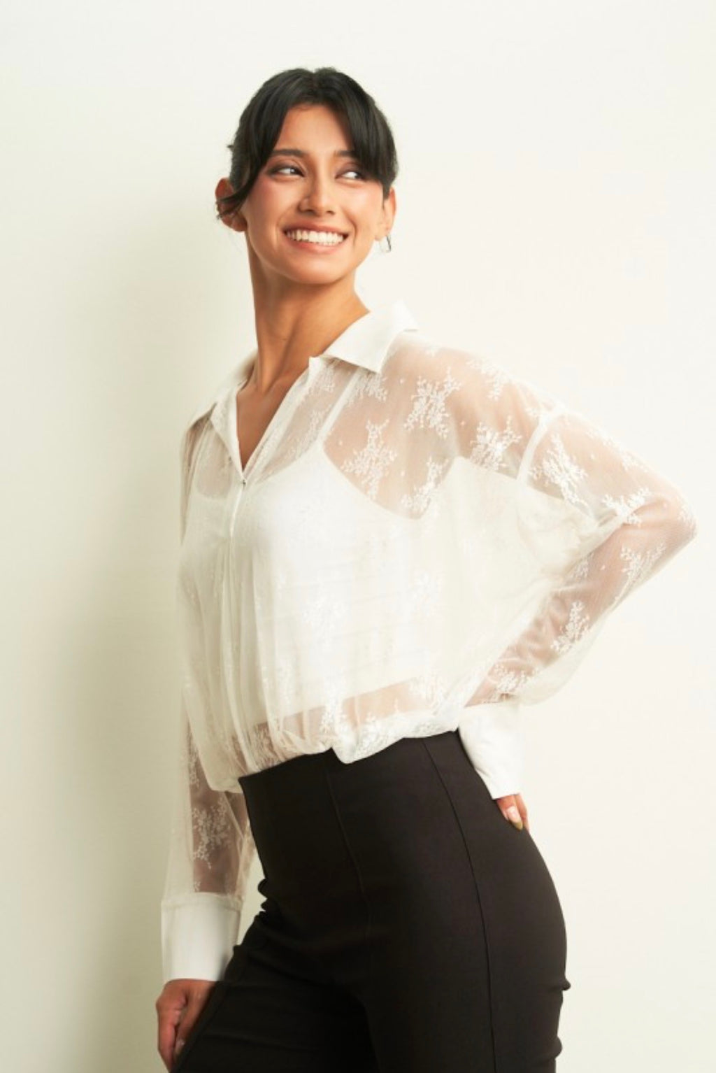 LACE ALLURE BODYSUIT