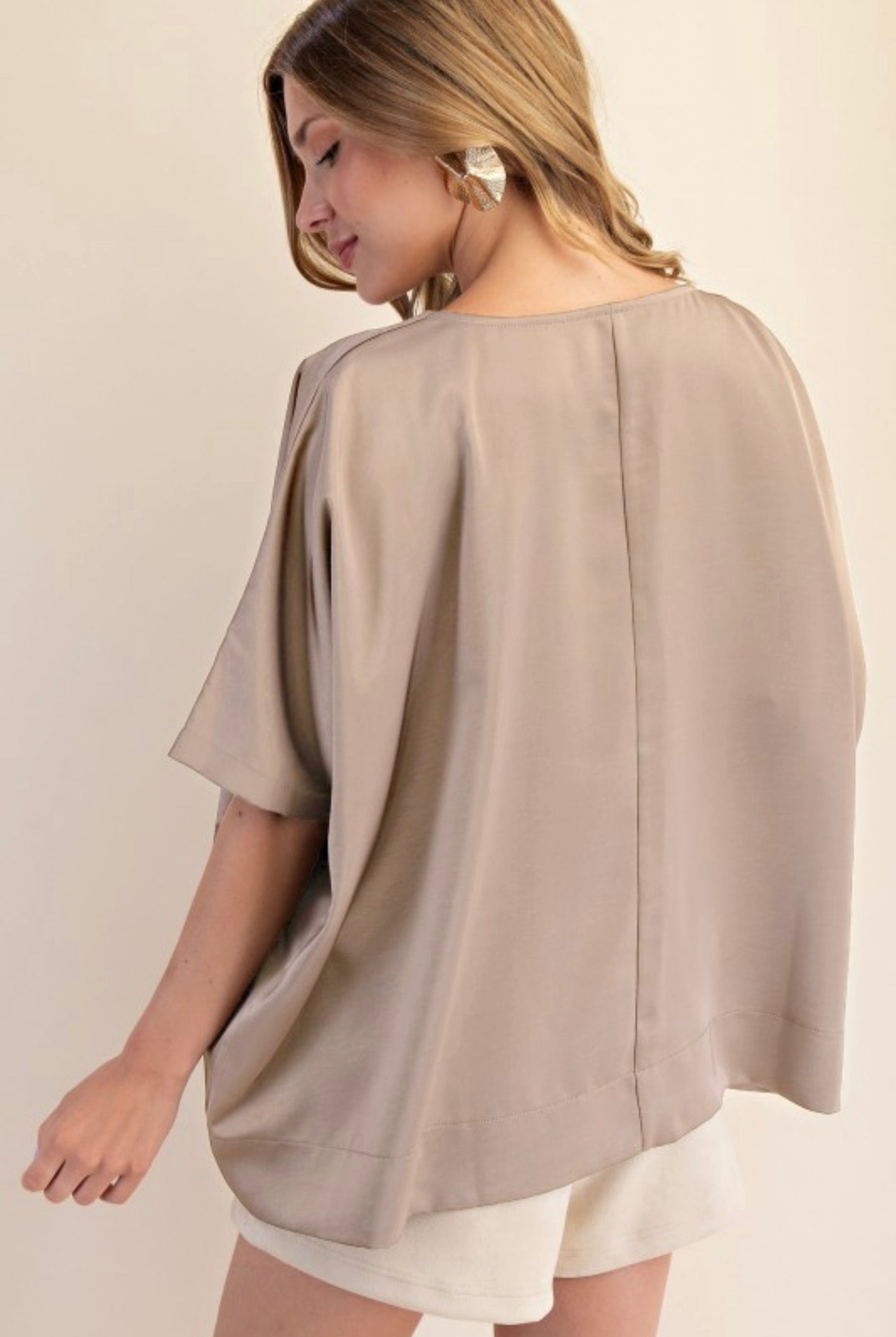 OVERSIZED SATIN BLOUSE