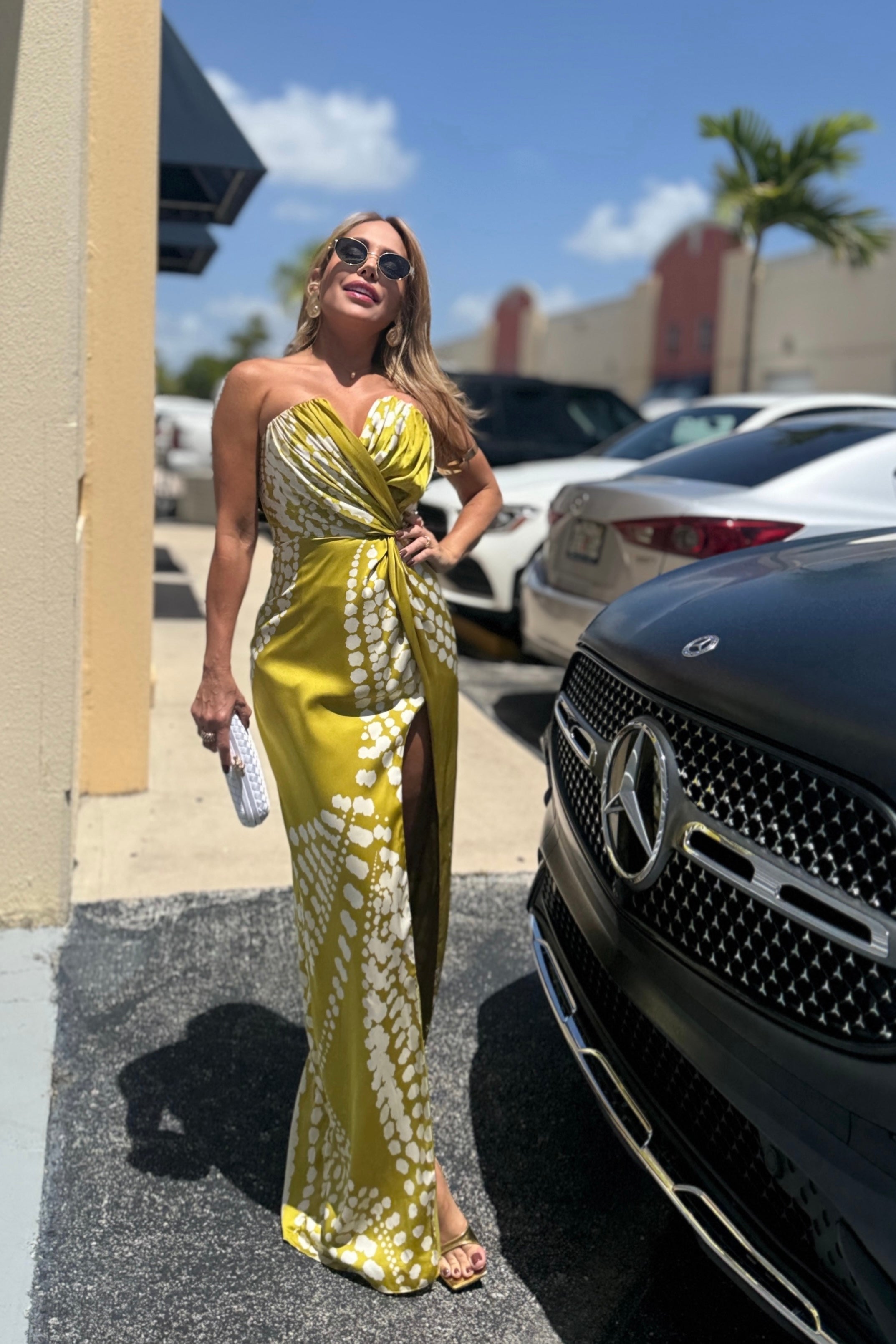 UNIQUE COLOR DRESS