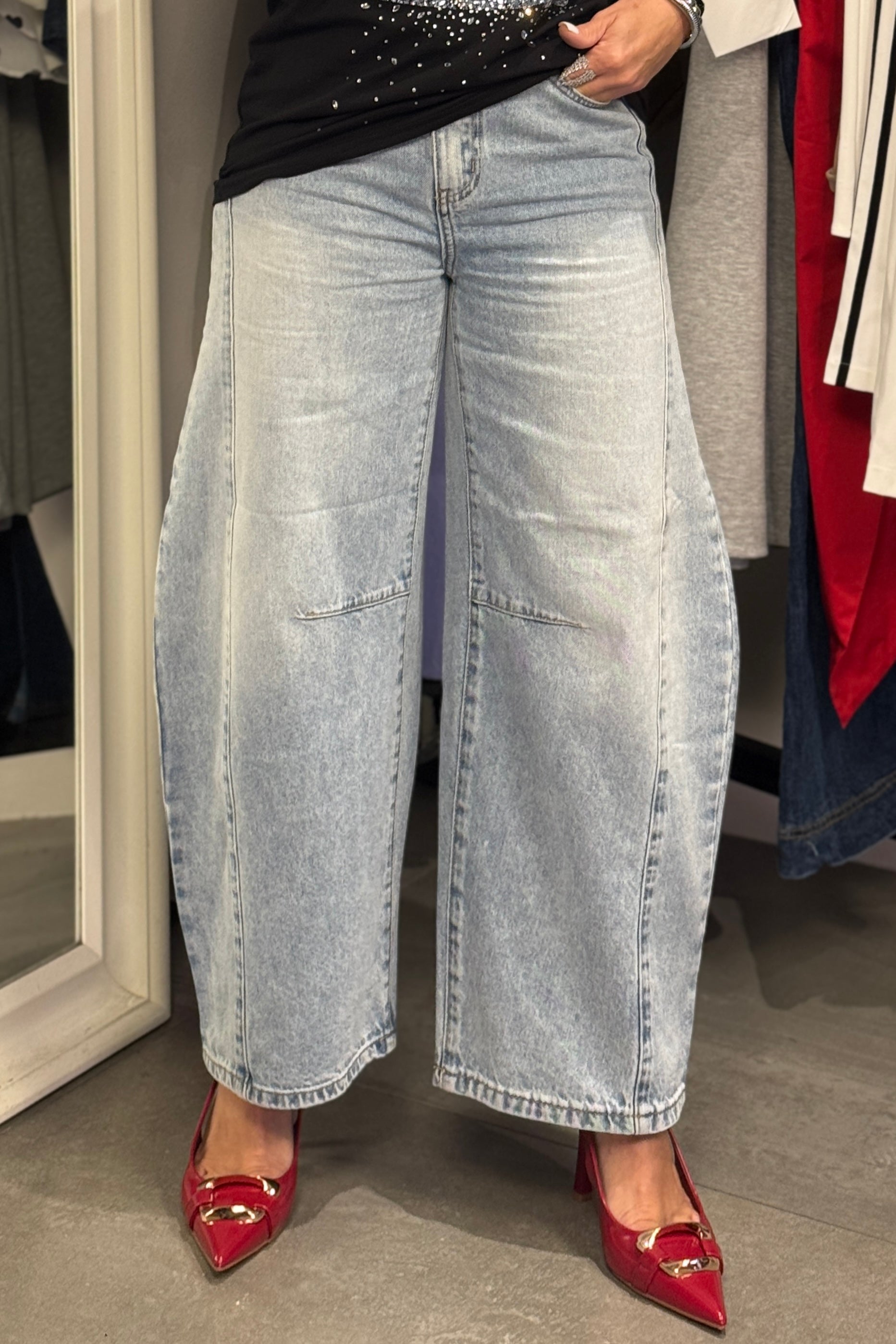 INSANE JEAN
