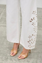 BARREL EYELET JEANS