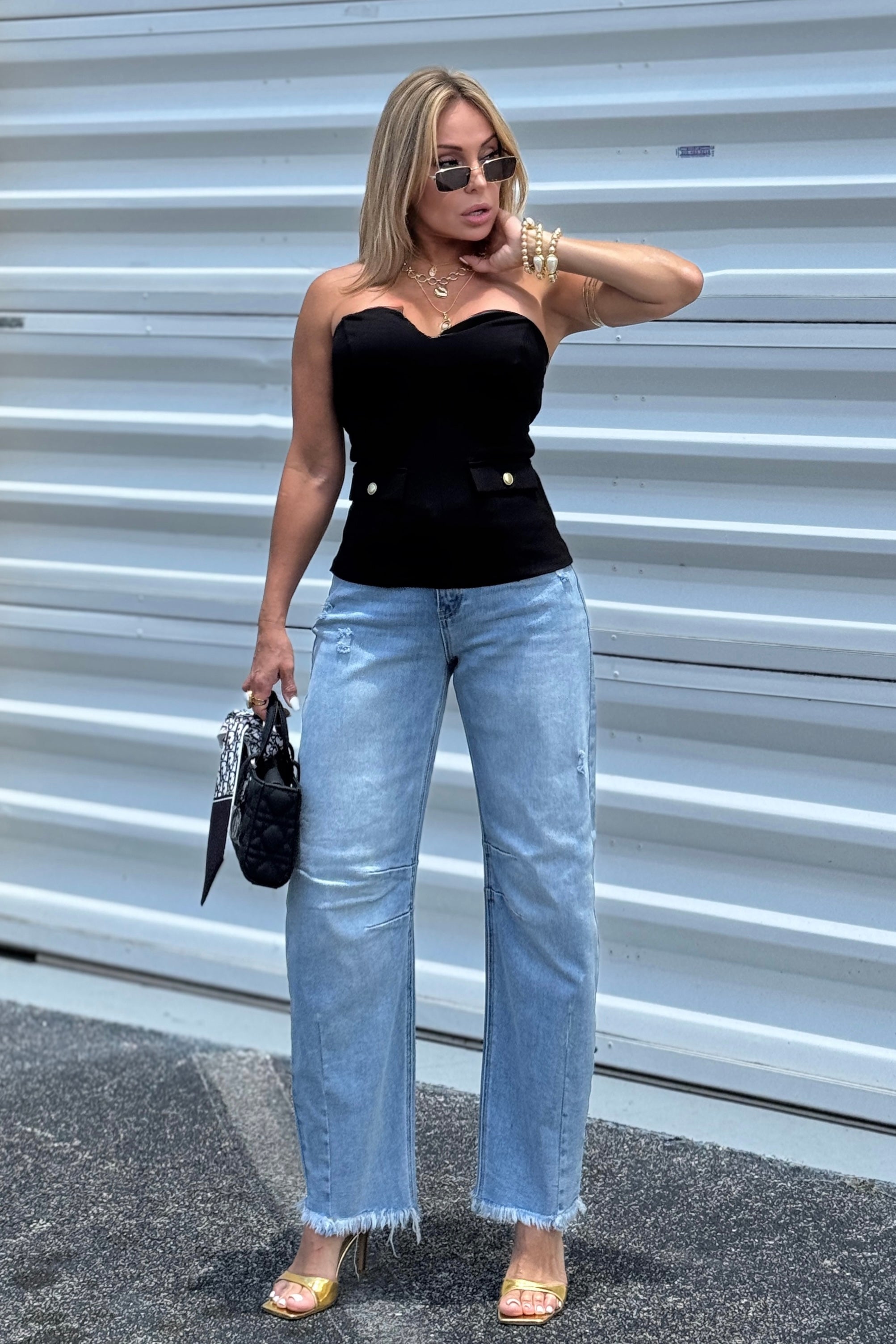 VERÓNICA FIT CROP BARREL JEAN