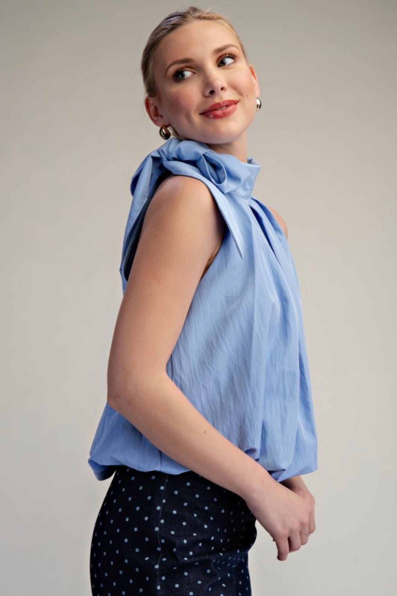 BOW HALTER BUBBLE TOP