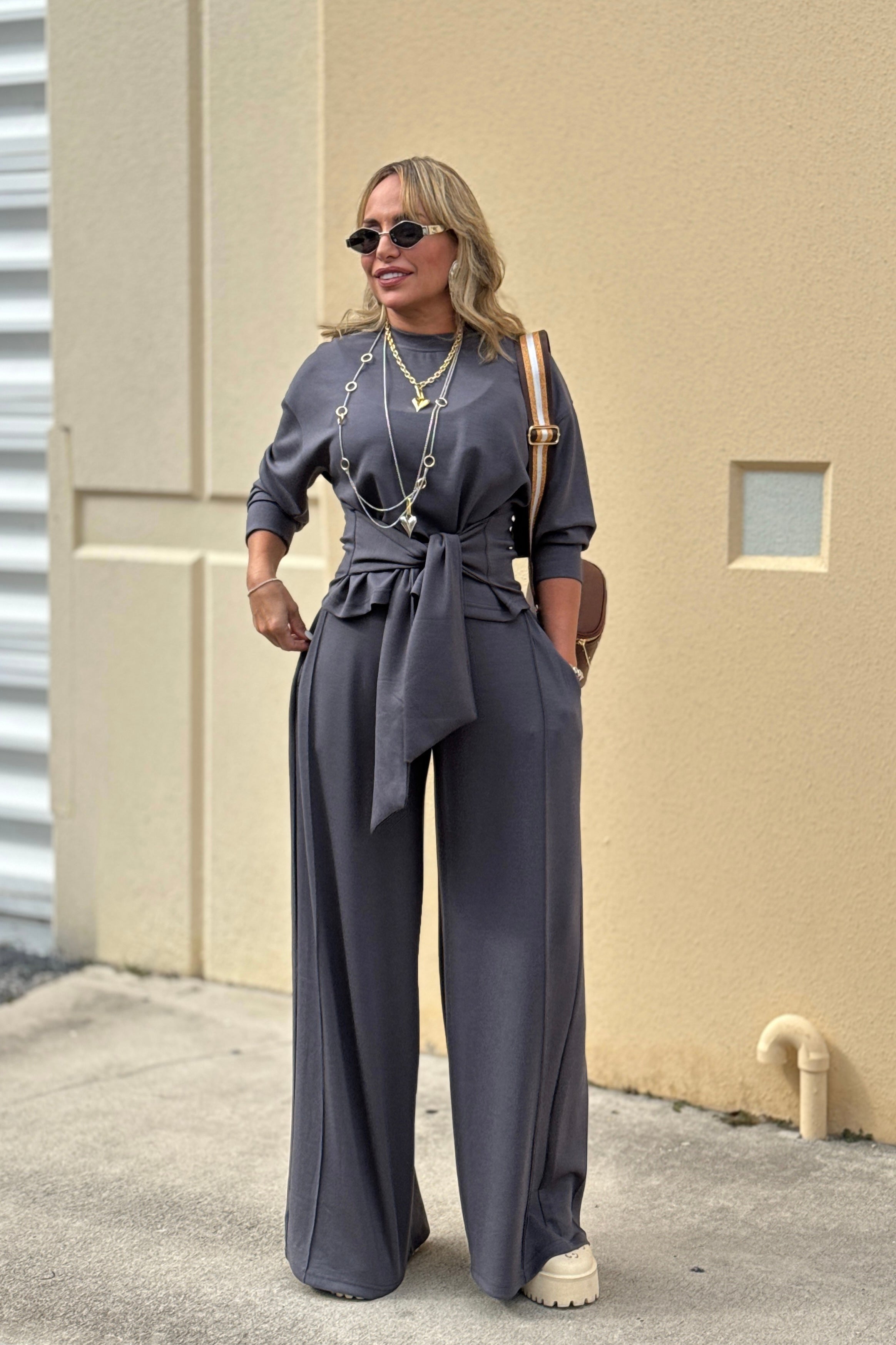 EXECUTIVE COMFY TWO PIECES SET