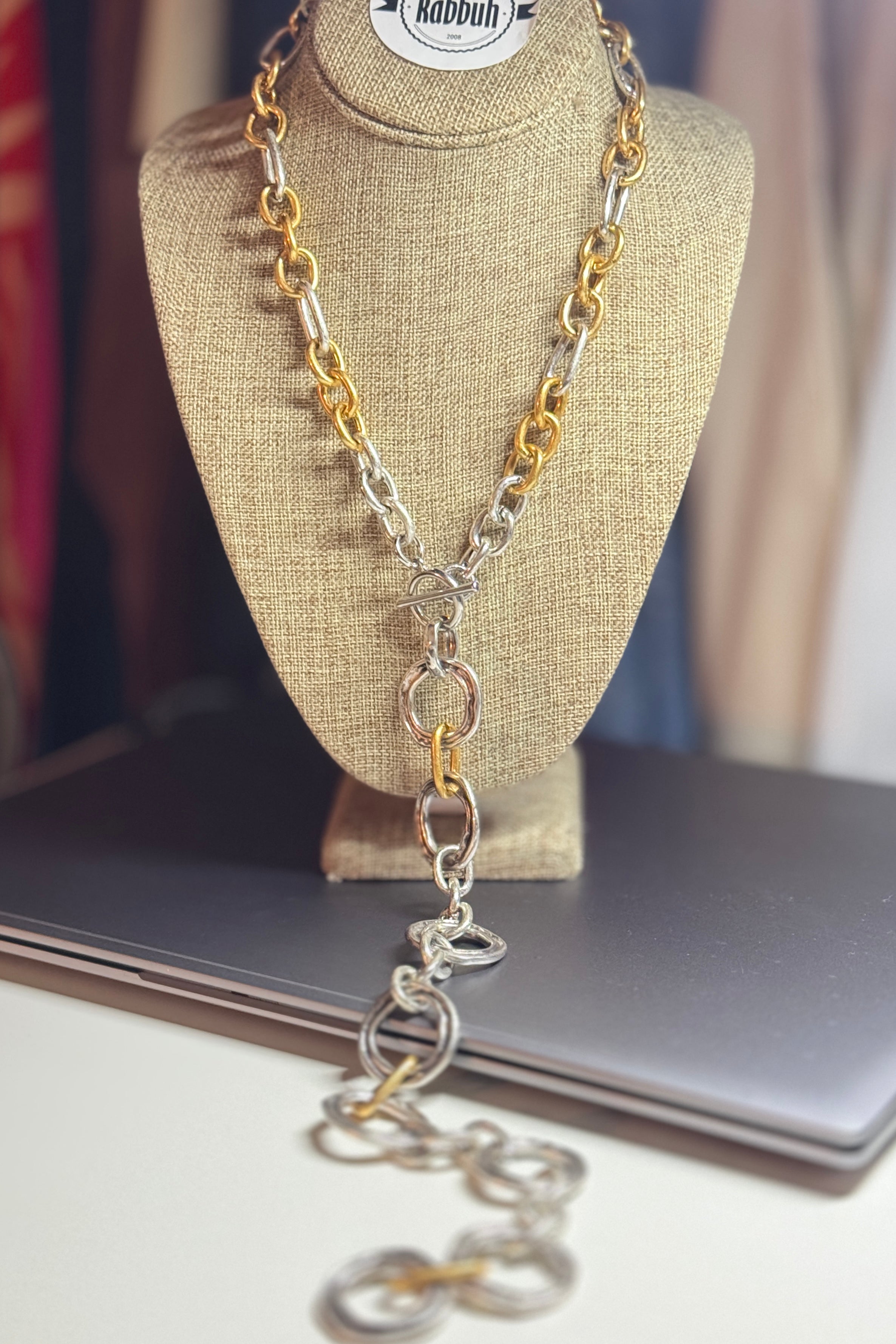 VINTAGE HELGA LONG NECKLACE