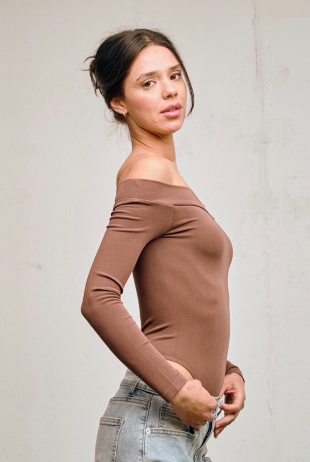 SOFIA OFF SHOULDER BODYSUIT
