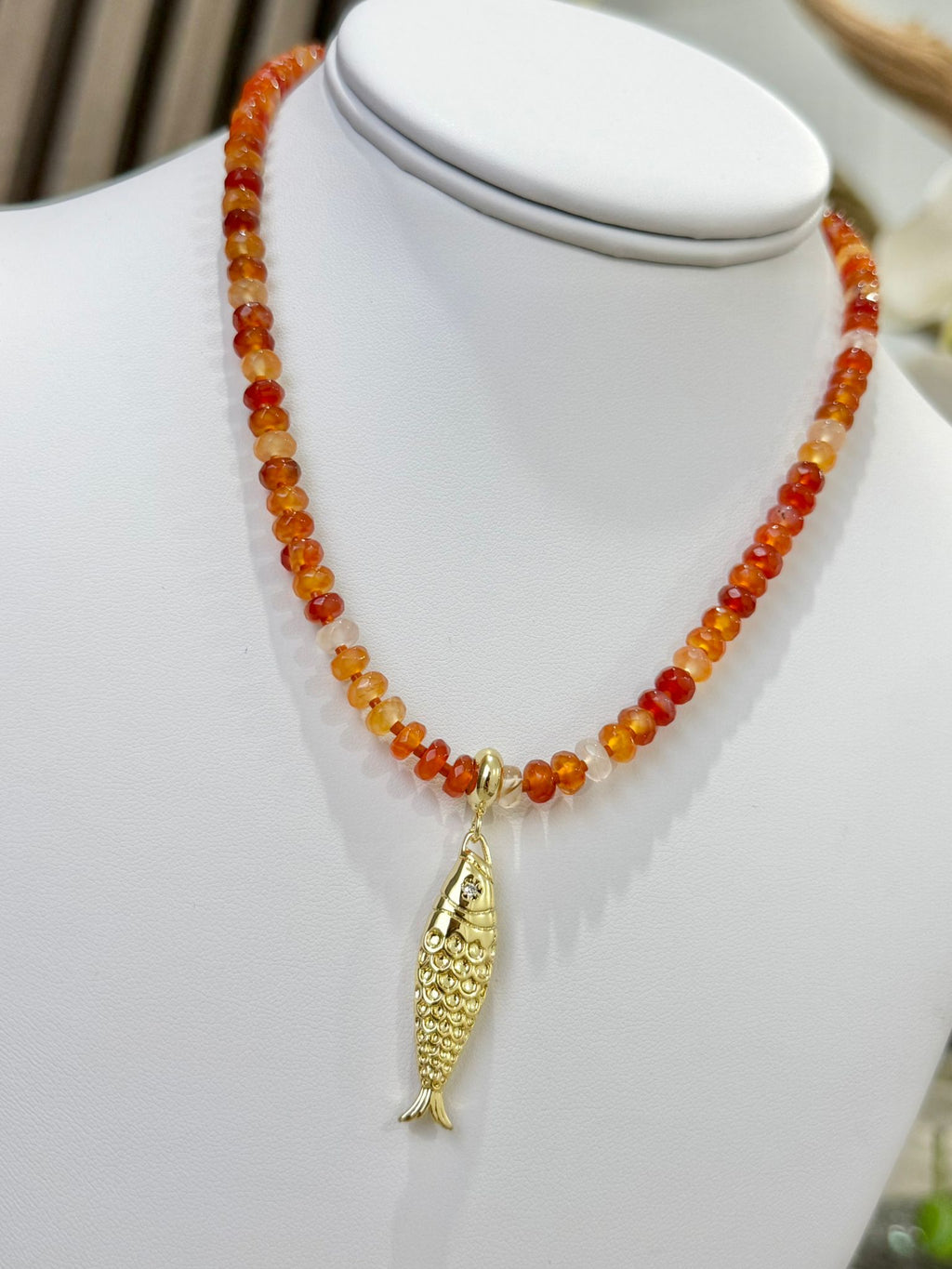 FISH COLORS NECKLACE