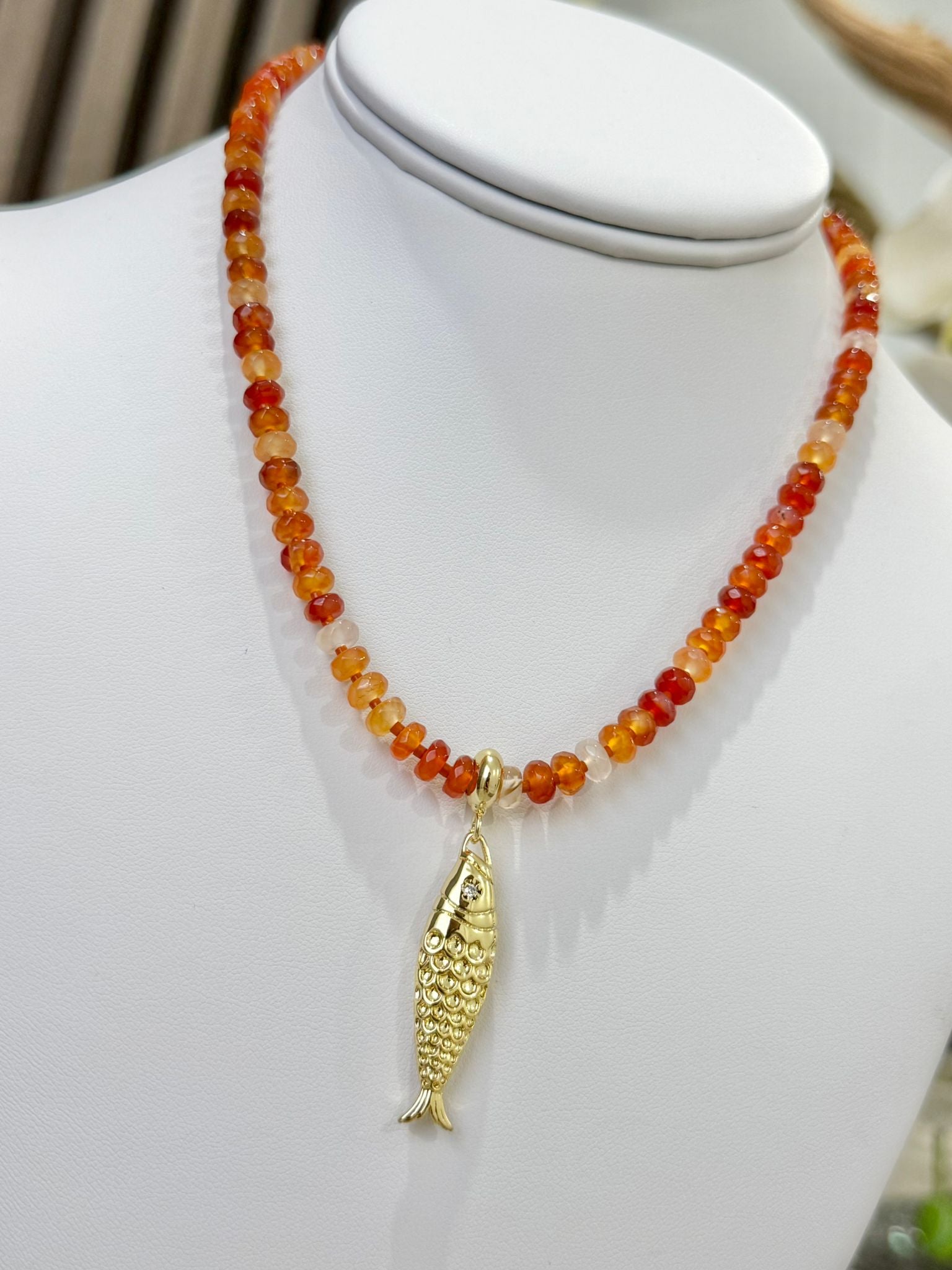 FISH COLORS NECKLACE