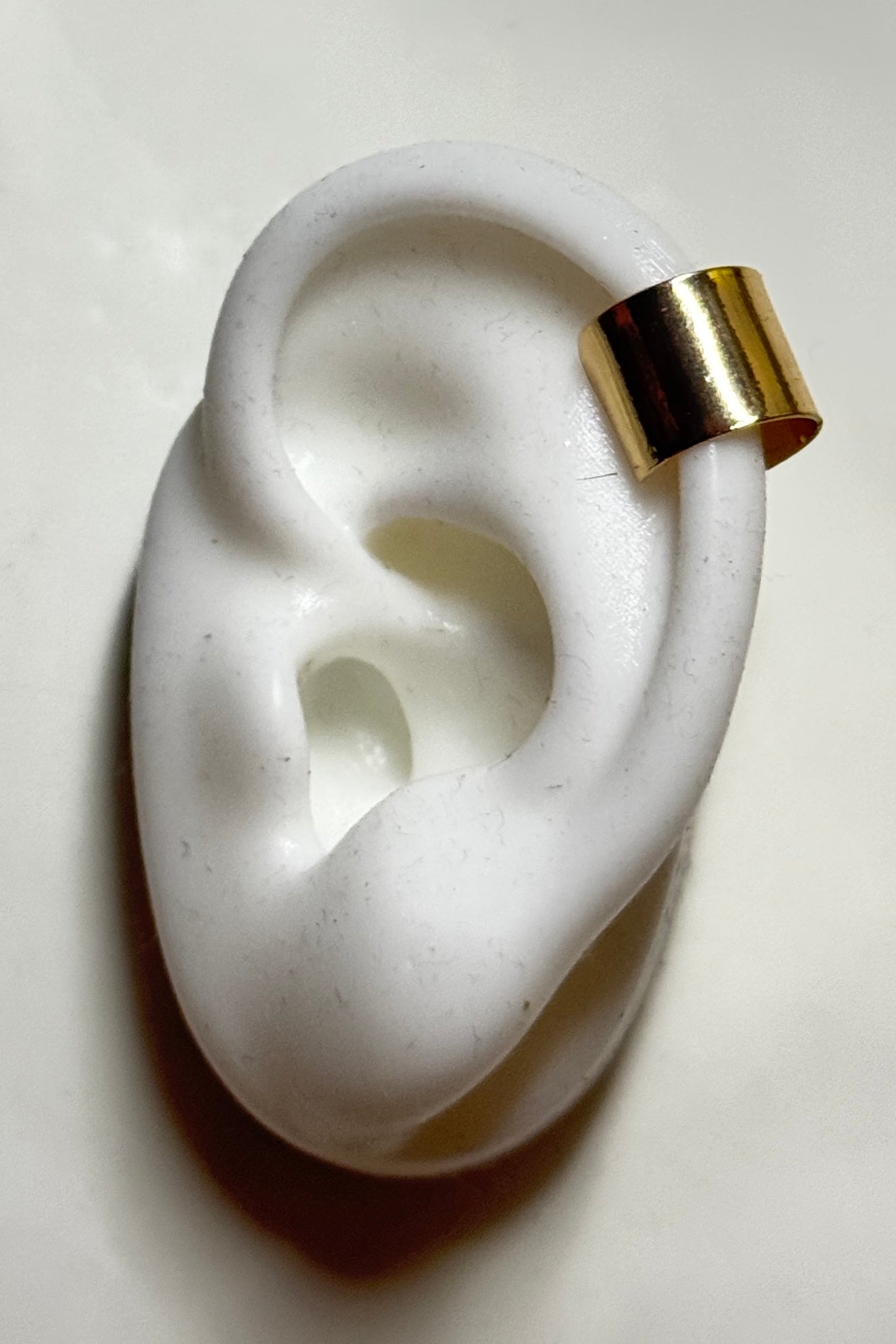 ELENA EARCUFF