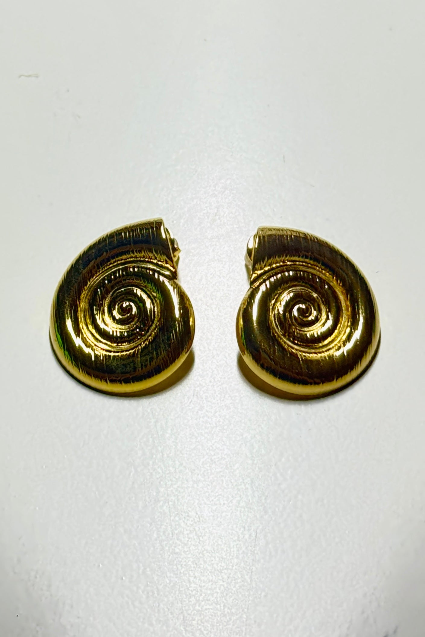 CARACOL MINI EARRINGS