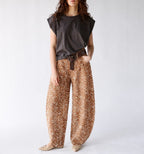 PRINTED BARREL PANT WITH BELT