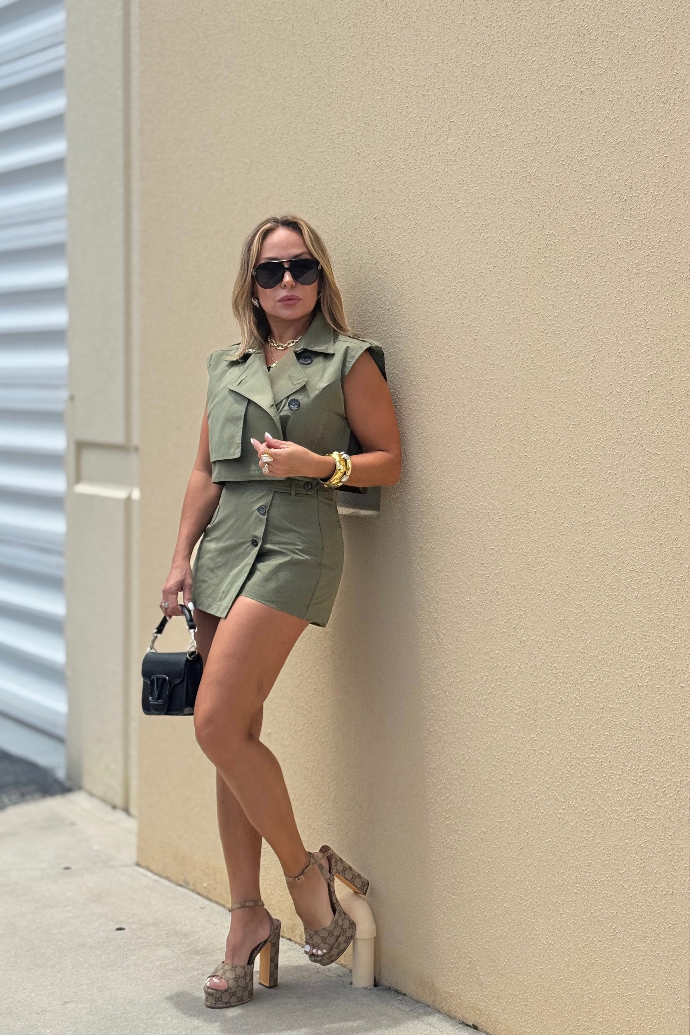 PAMELA BUTTON SHORT