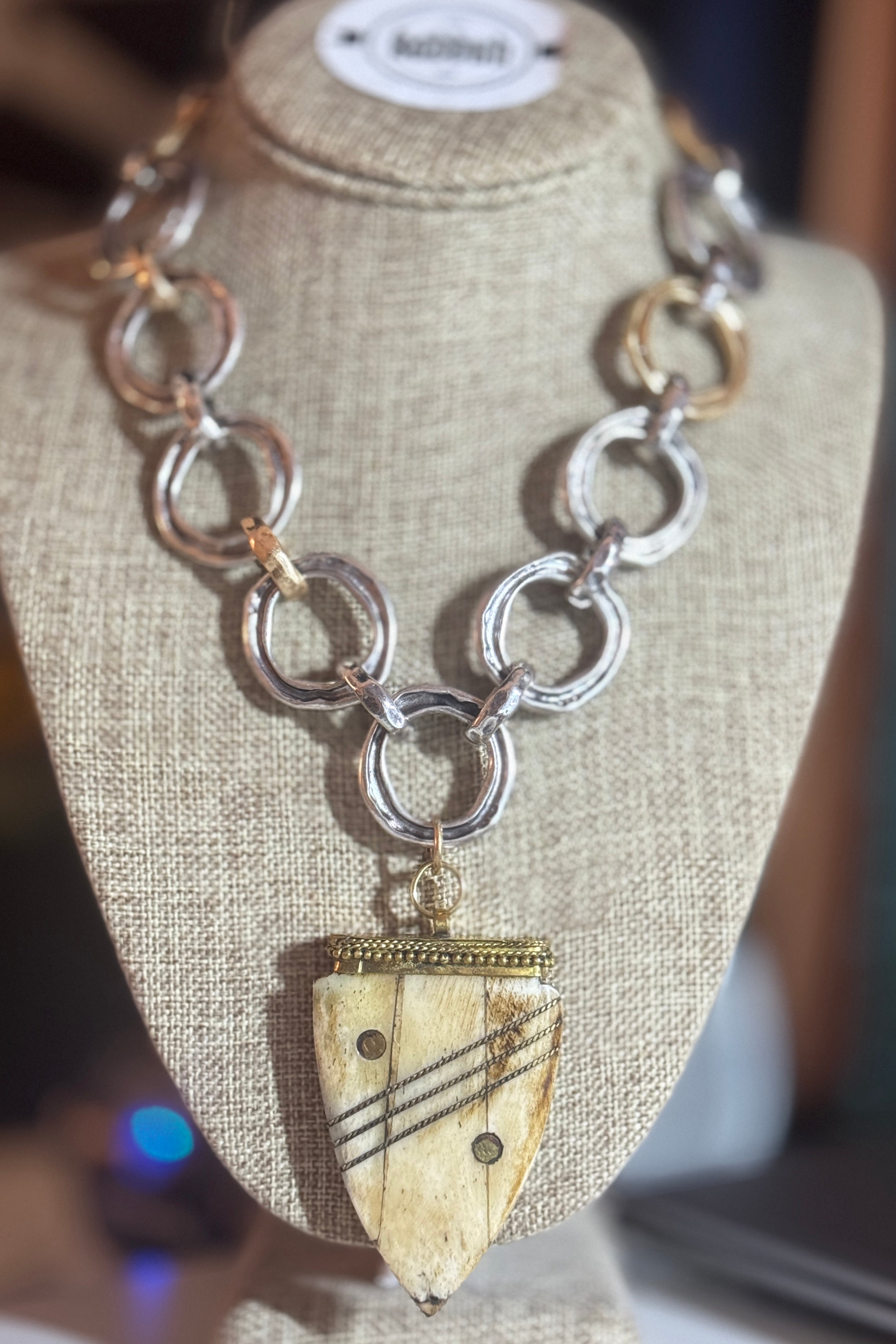 VIKING VINTAGE NECKLACE