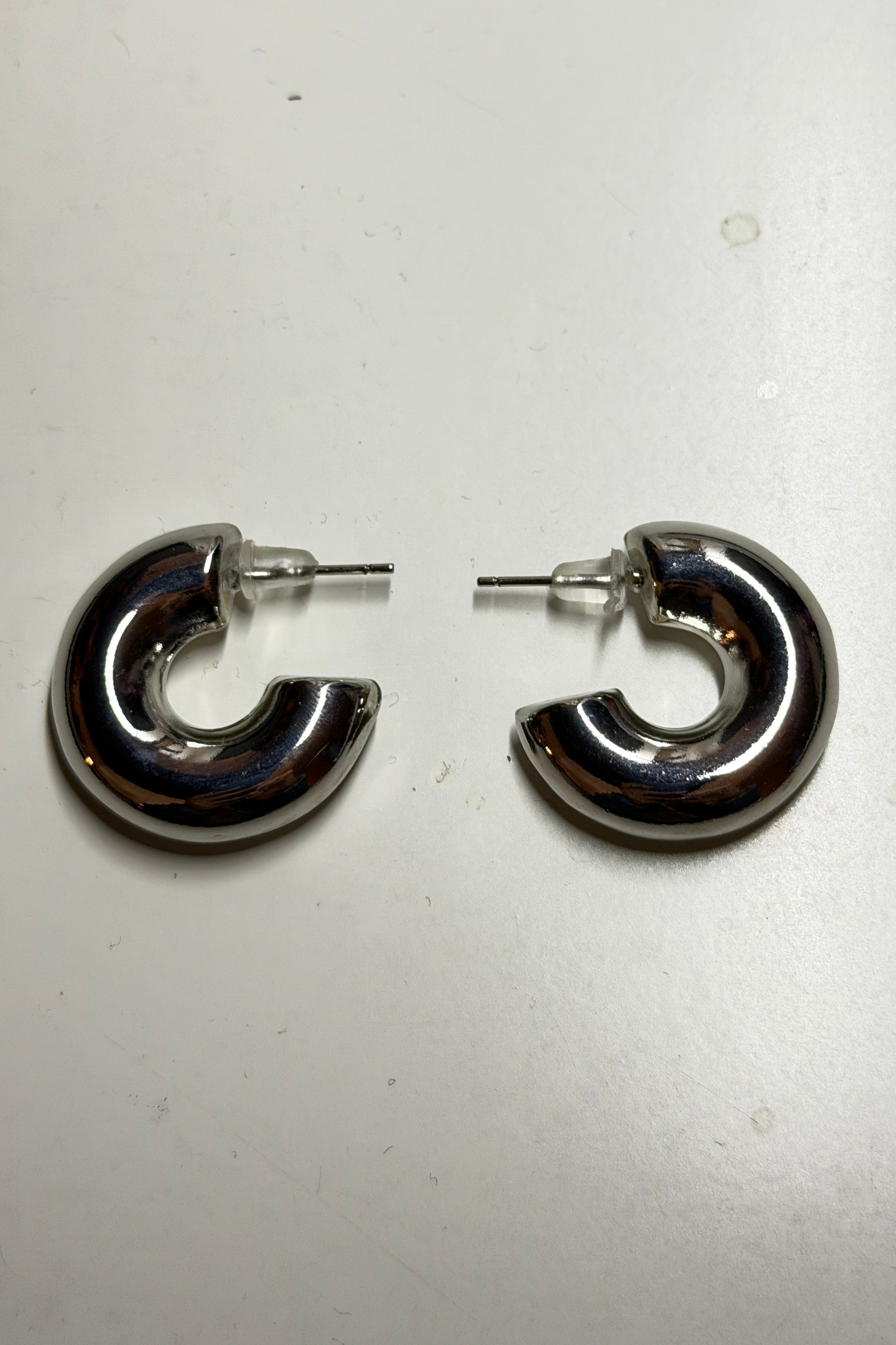 CHUNKY LEONELA EARRINGS