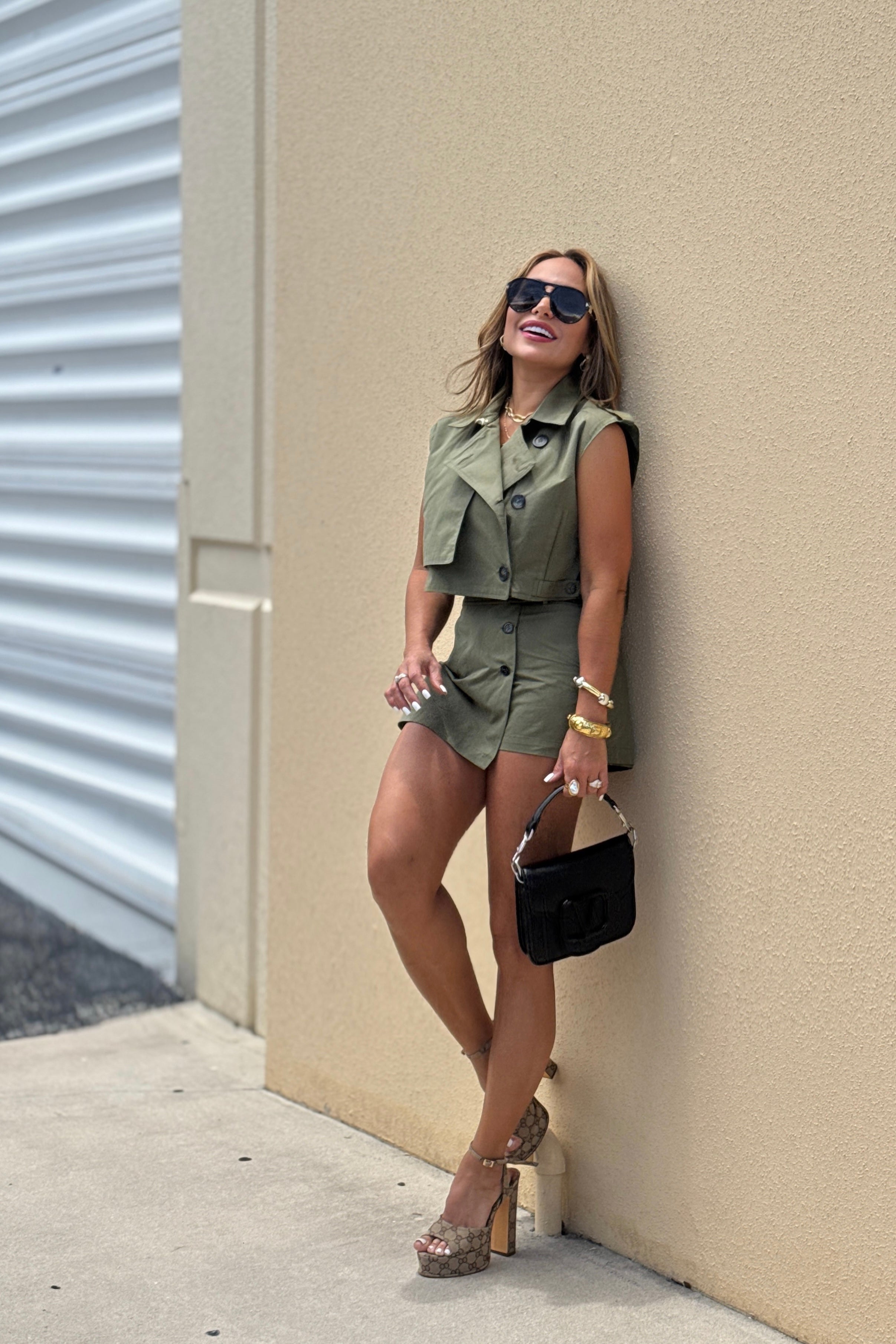 PAMELA BUTTON SHORT