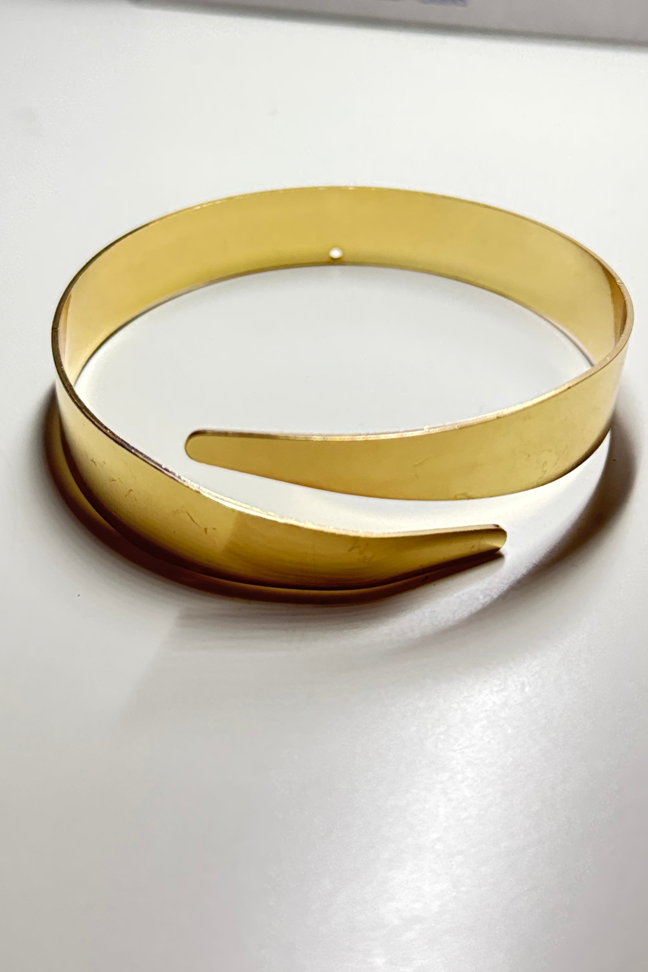 GOLD SOLID BRACELET