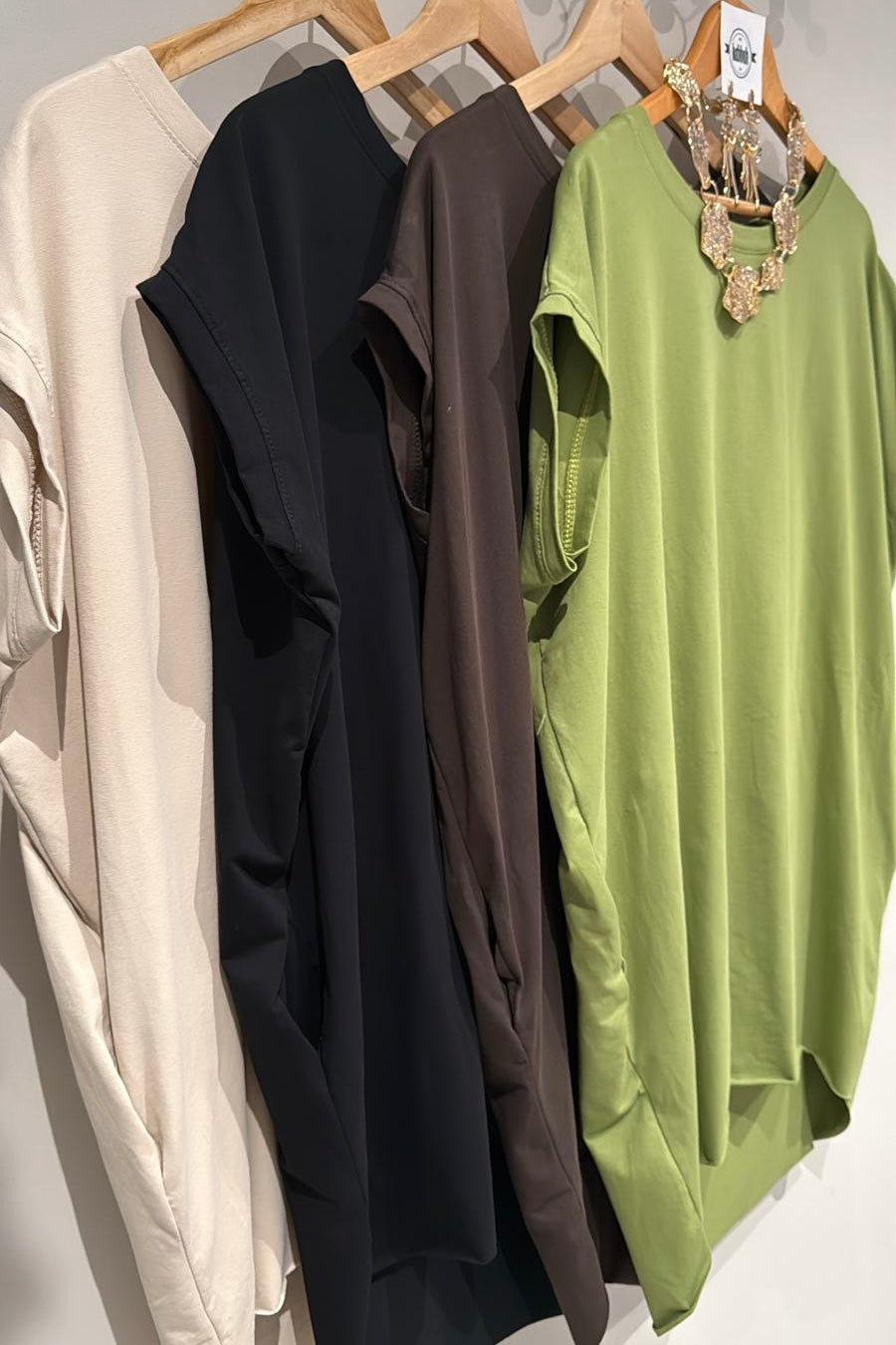 OVERSIZED ITALY BLOUSE & DRESS