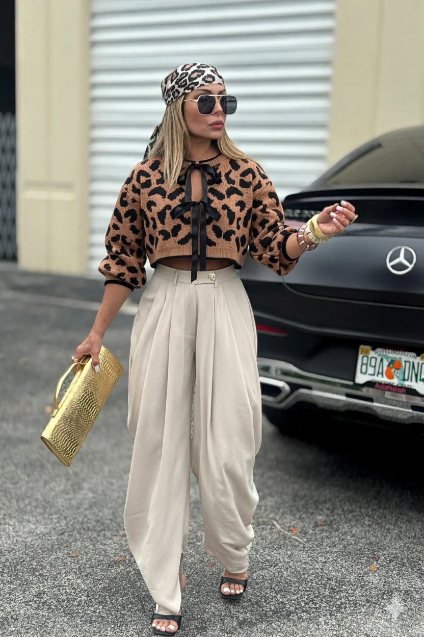 ANIMAL PRINT CROP SWEATER